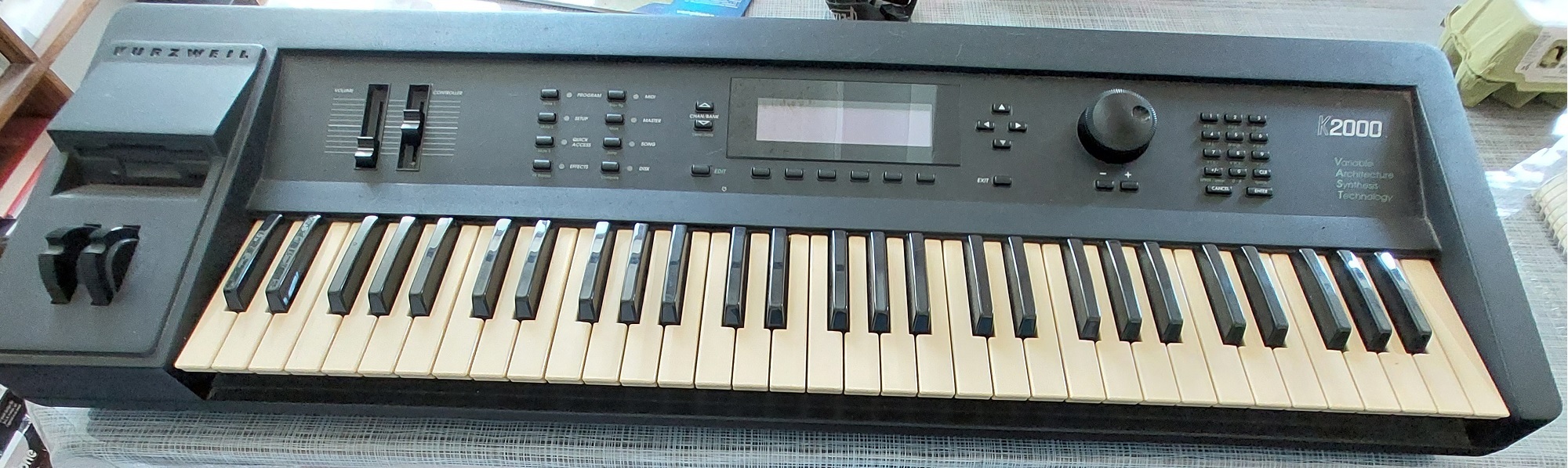 03 K 2000 Dessus3