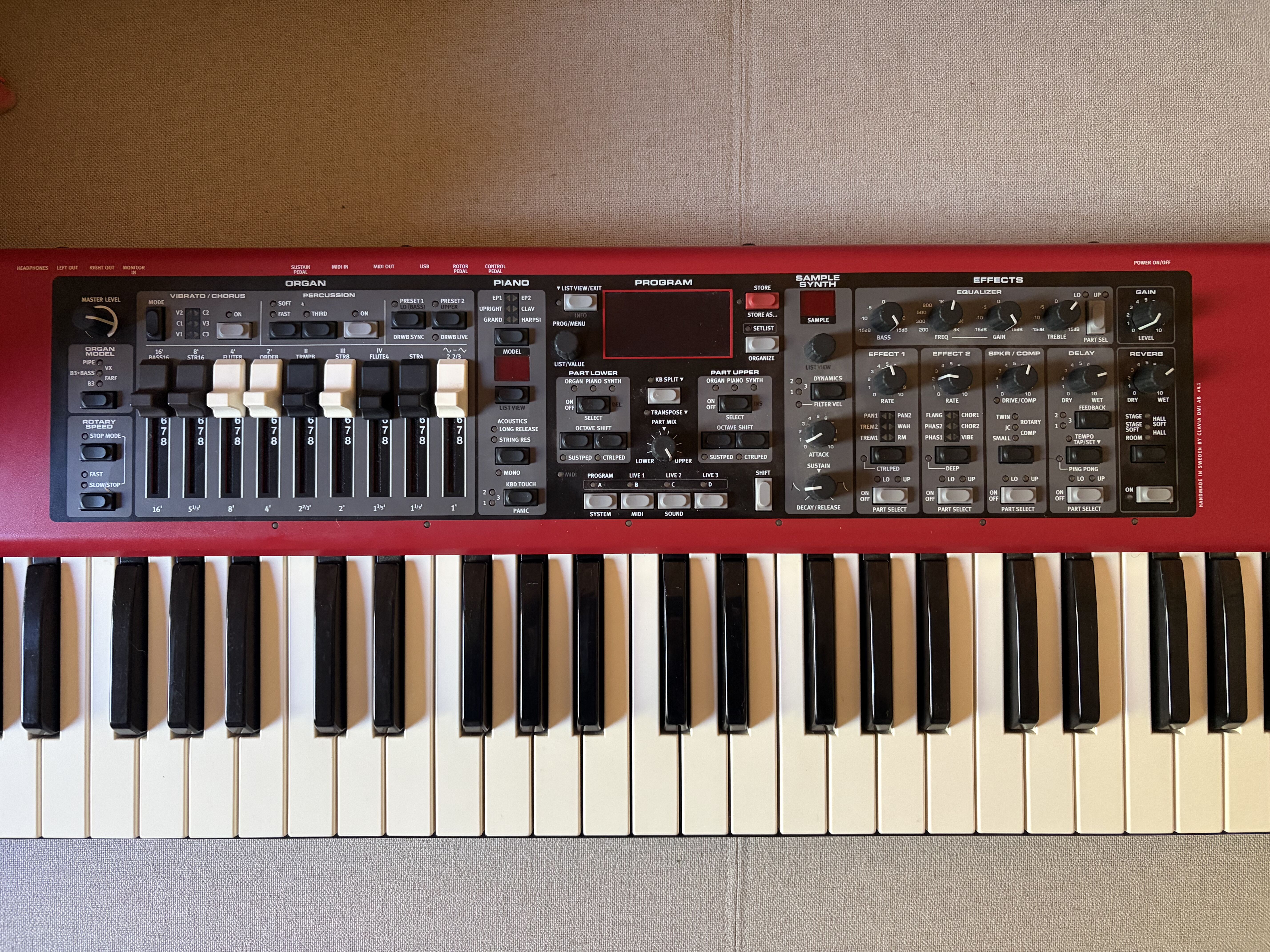 Vends Nord Electro 5D 73 touches + Pied + Extension pour 2e clavier + Pedale Sustain Clavia