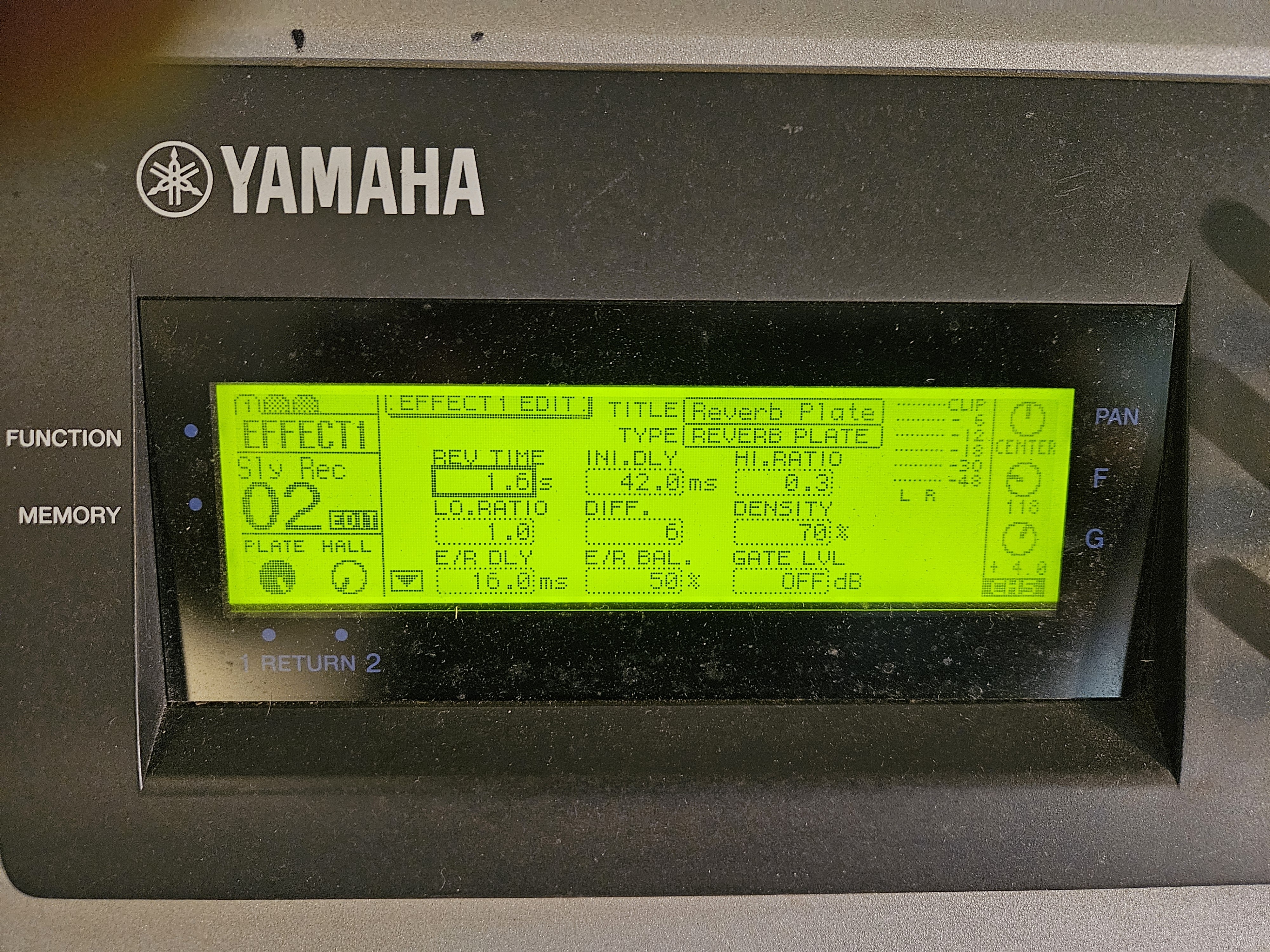 Yamaha 01V (77401)