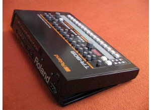 Roland TR-909 (55473)