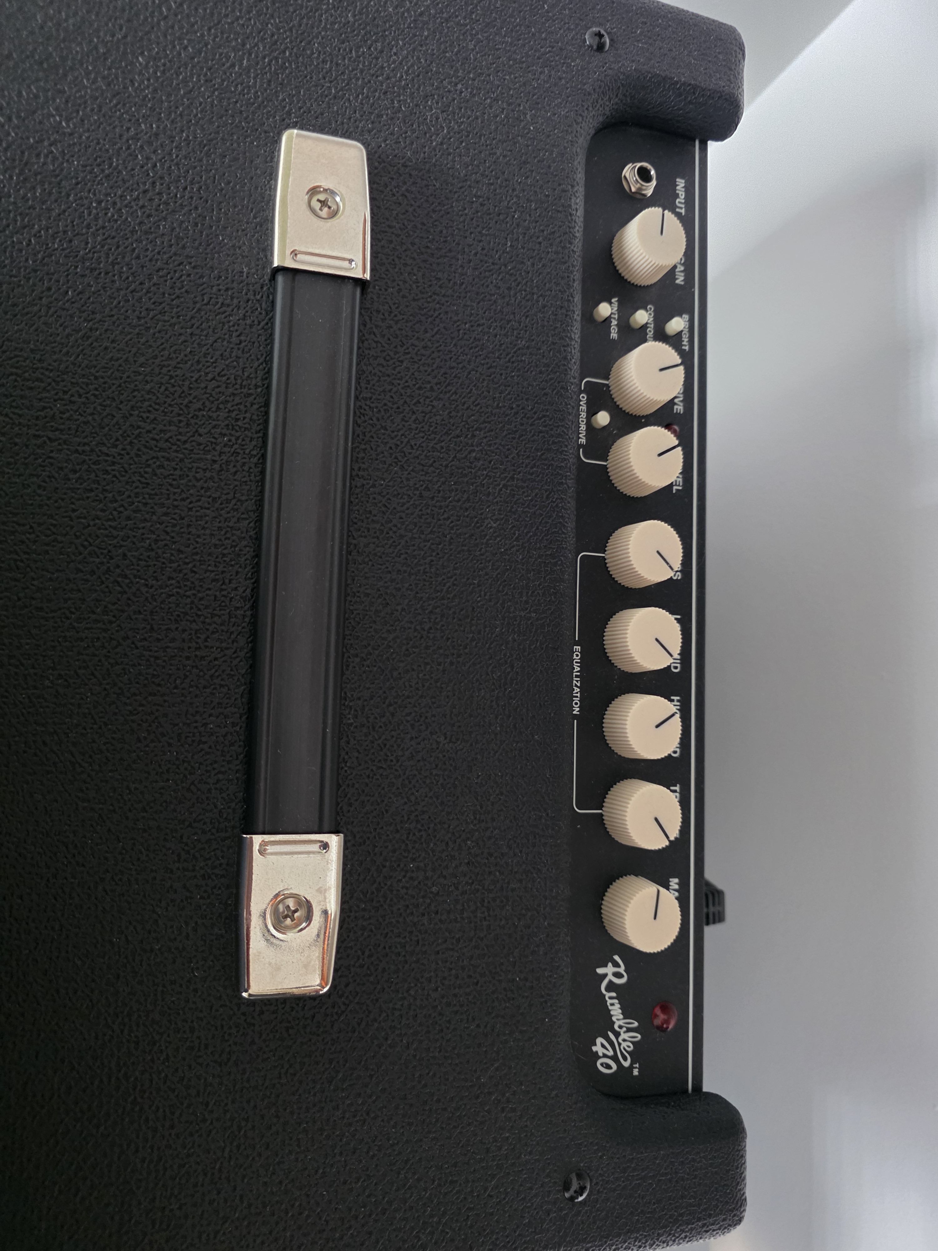 Vends Combo Fender Rumble 40 V3