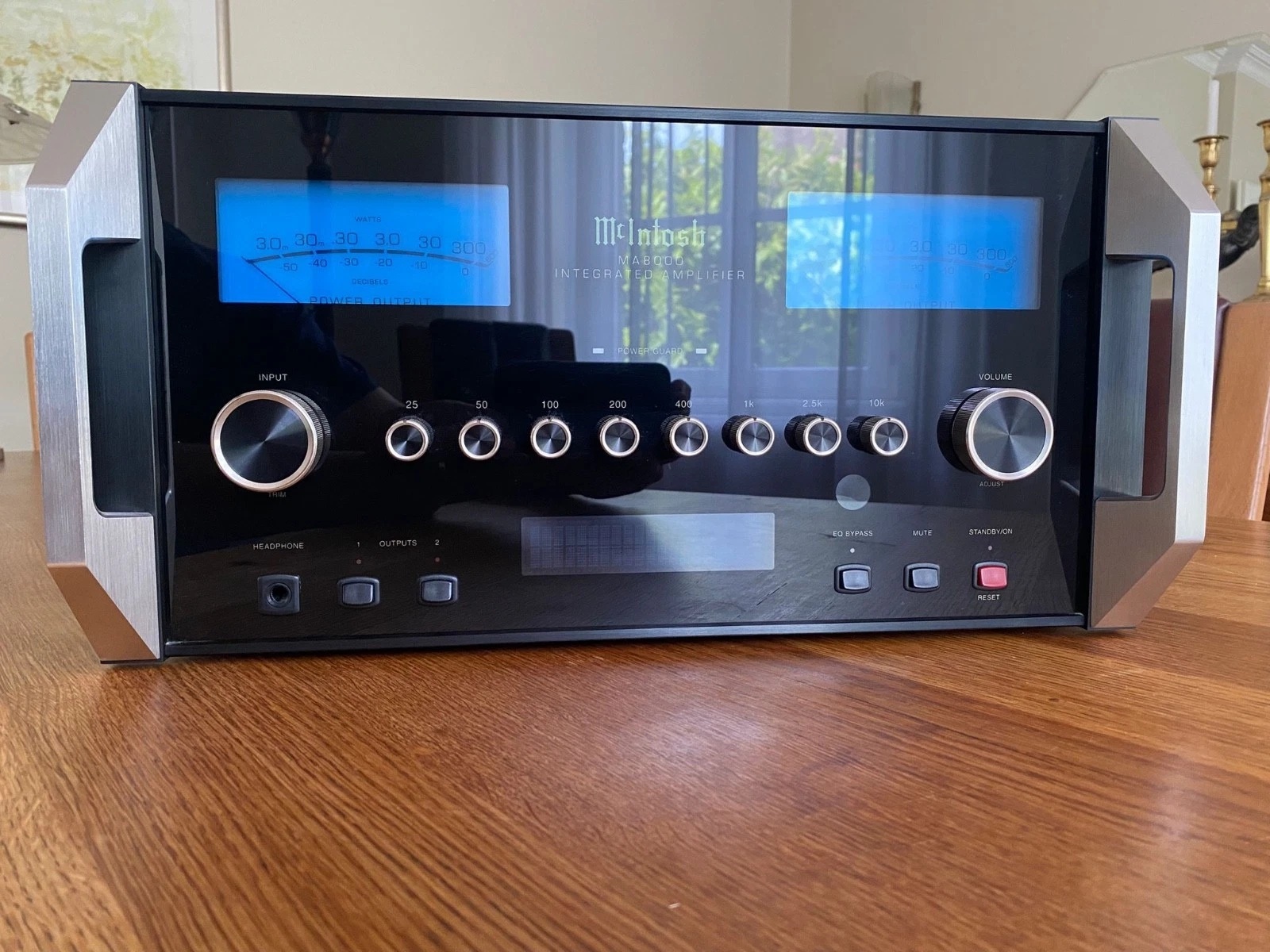 Mcintosh MA-8000 amplificateur intégré