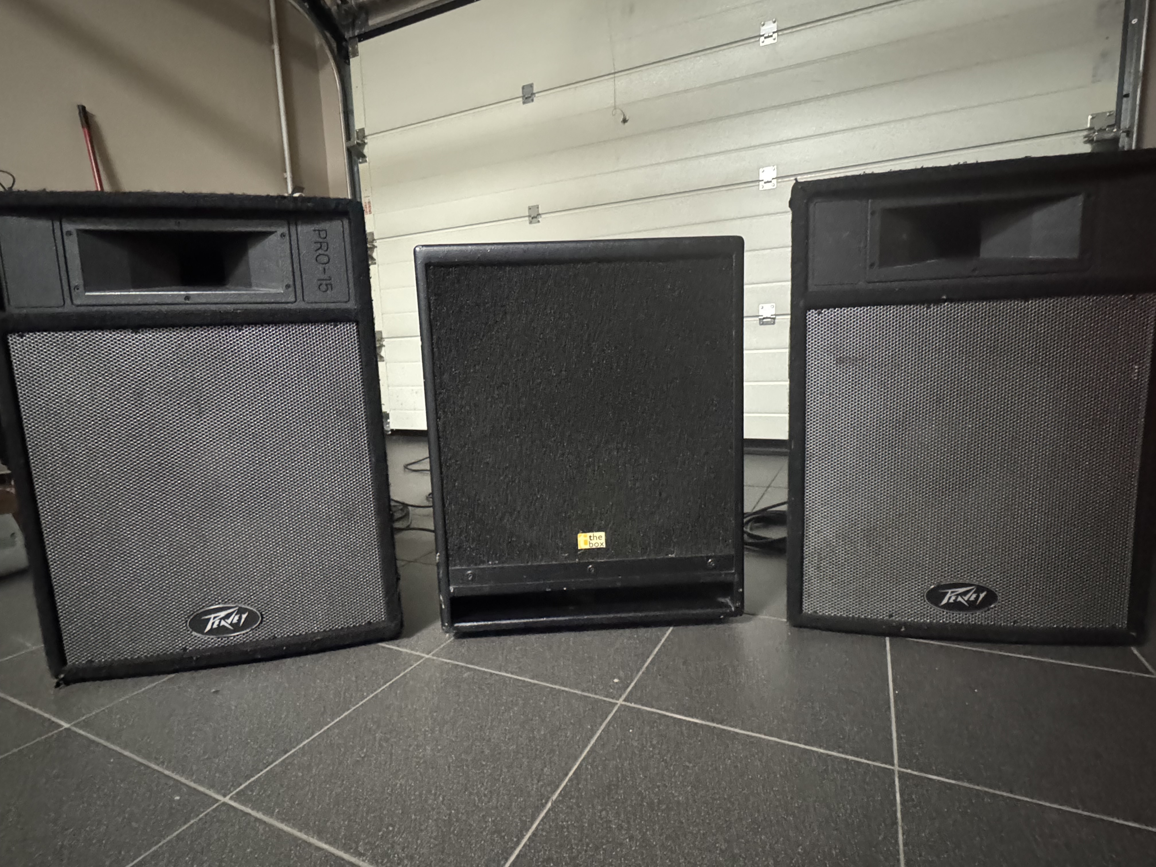 Système sonorisation 2.1 sub cl115 et 2hp peavy pro 15