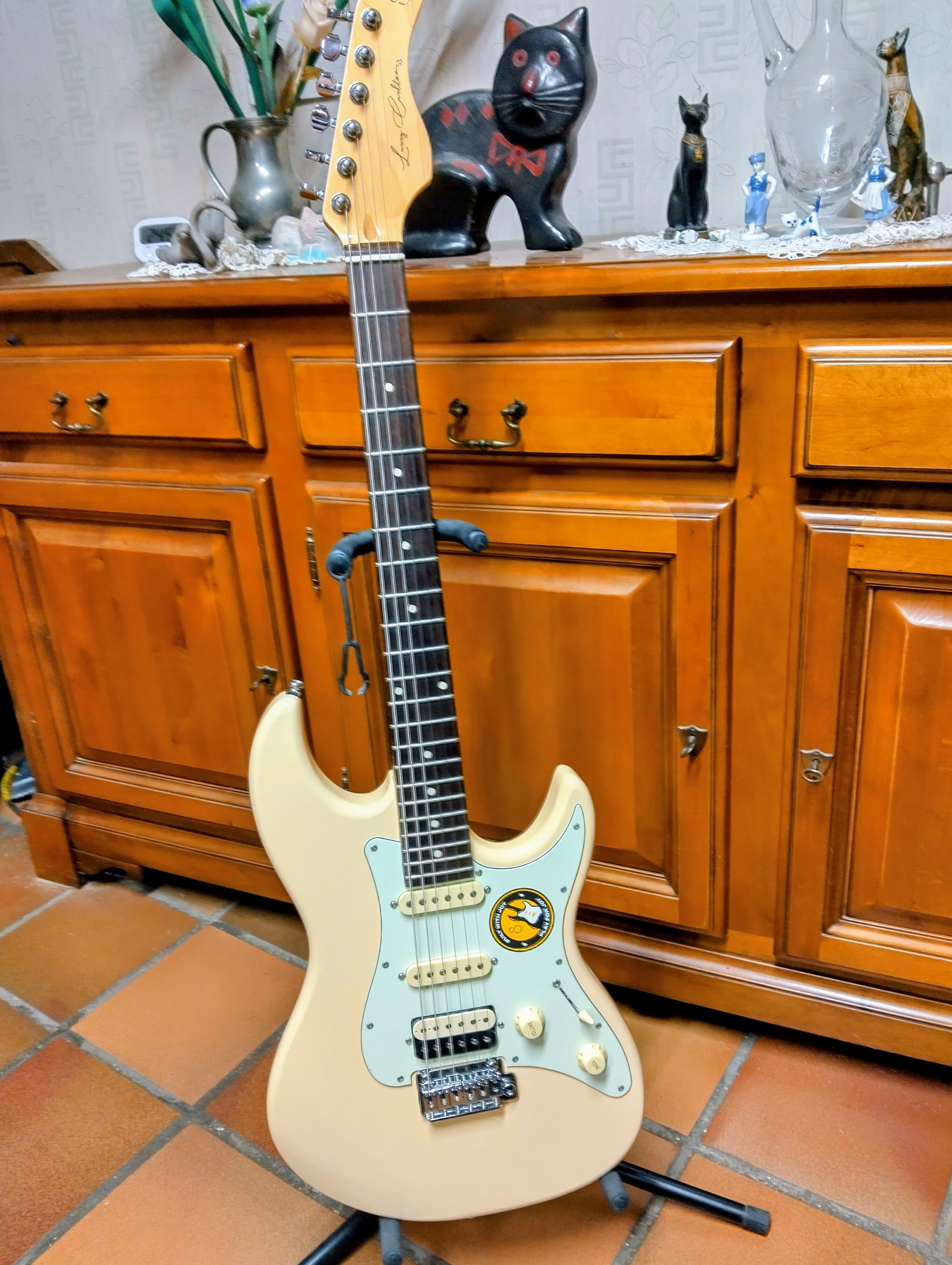 Sire Larry Carlton s3