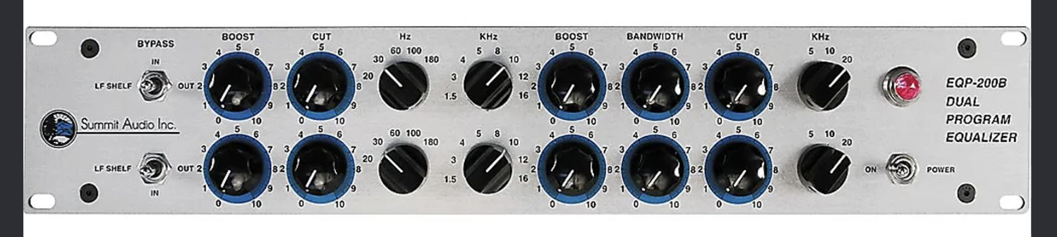 Vend Eq stéreo type Pultec : Summit Eq 200B  ainsi que de nombreux appareils studio ( Liste sur demande )