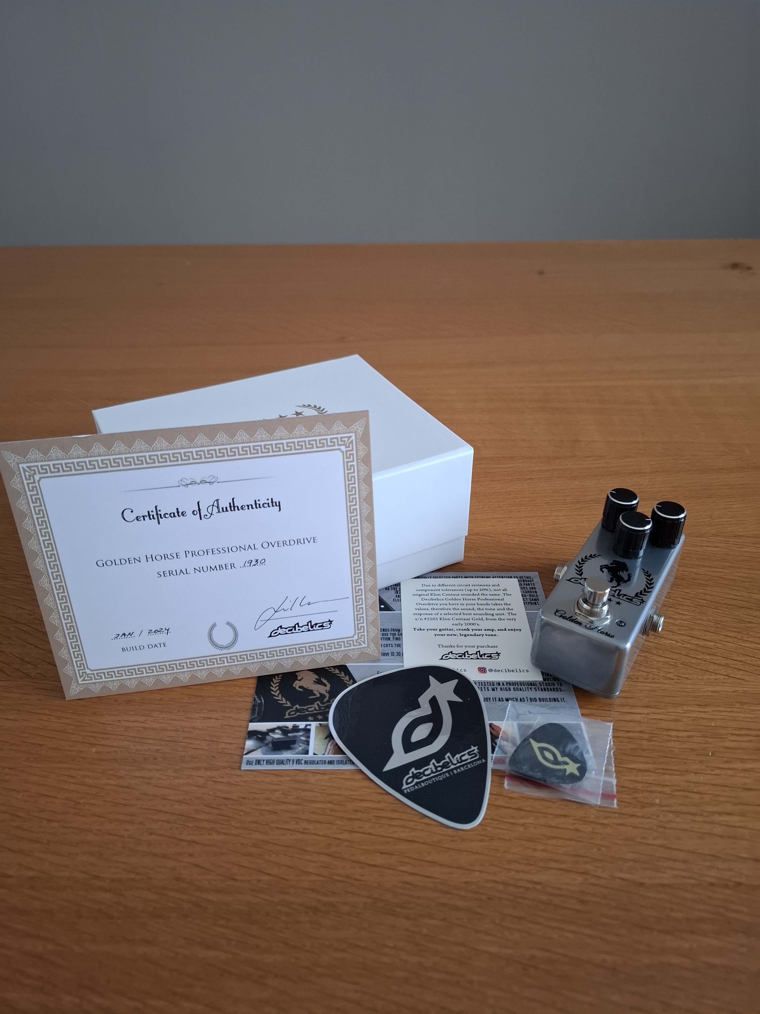 Vends DECIBELICS GOLDEN HORSE PROFESSIONNAL OVERDRIVE