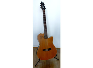Godin A6 - Natural