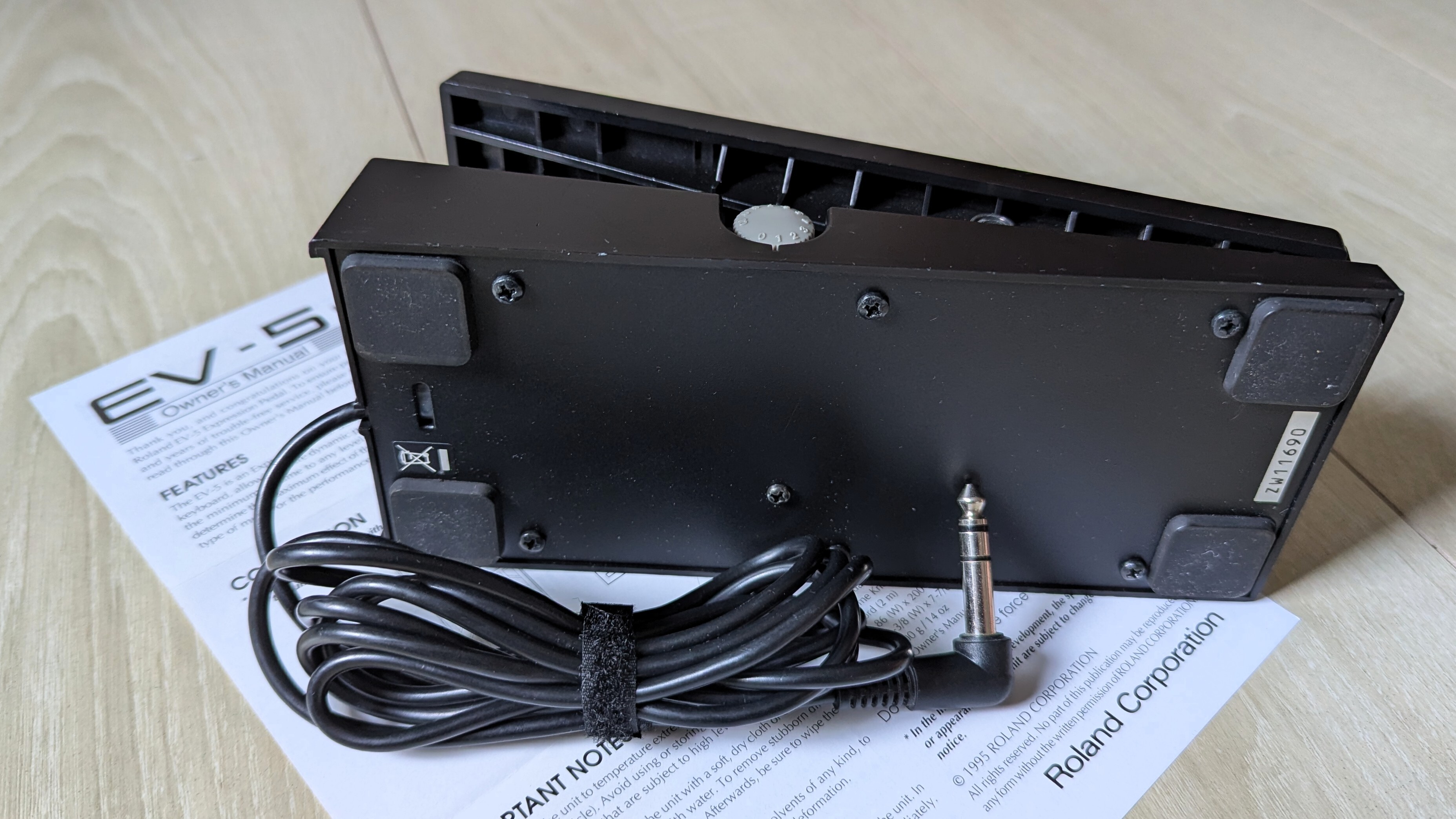 Roland-EV5 03