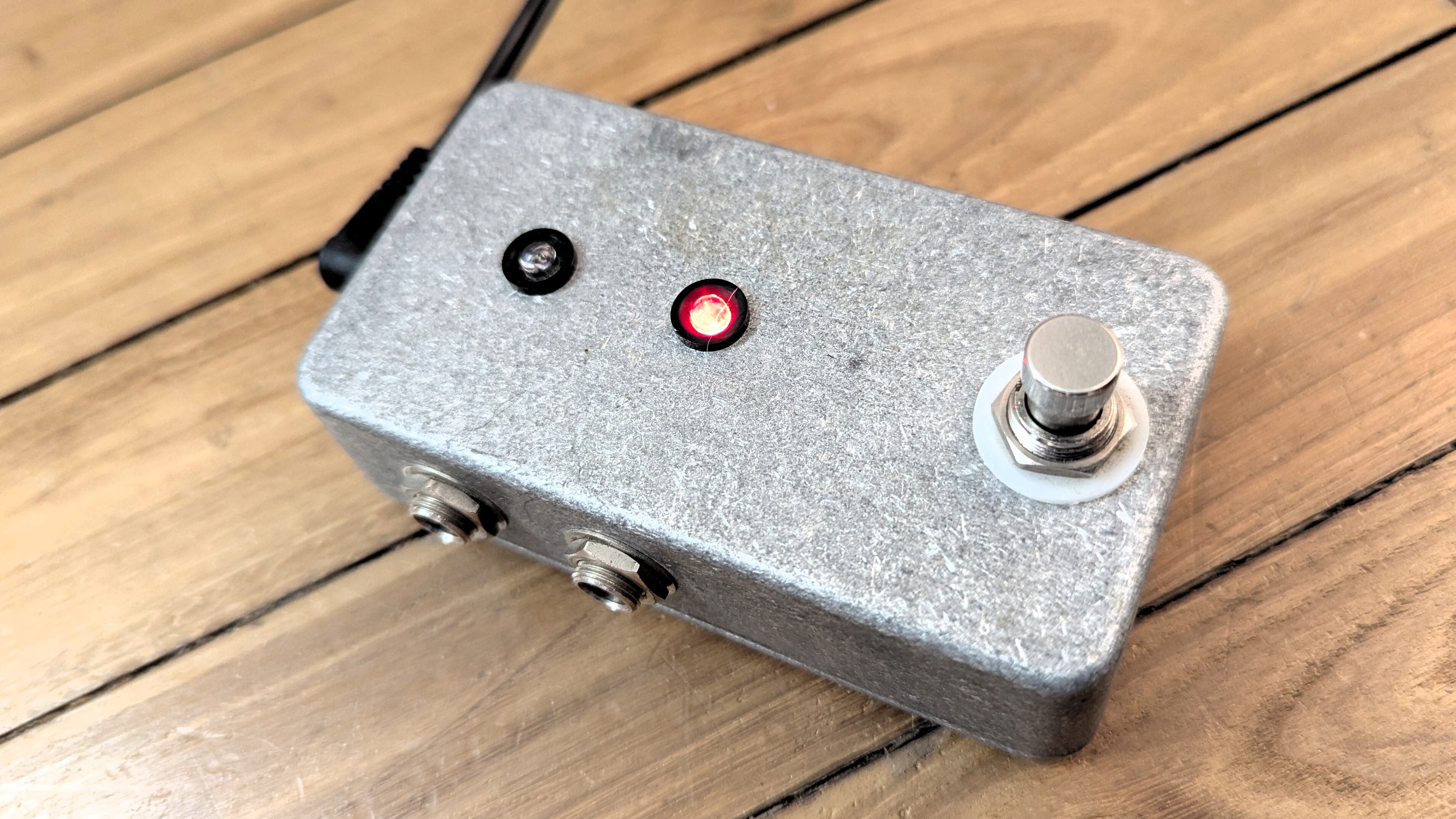 Loop-Master Pedals : A/B Box Custom (LED Version). Handmade in USA.