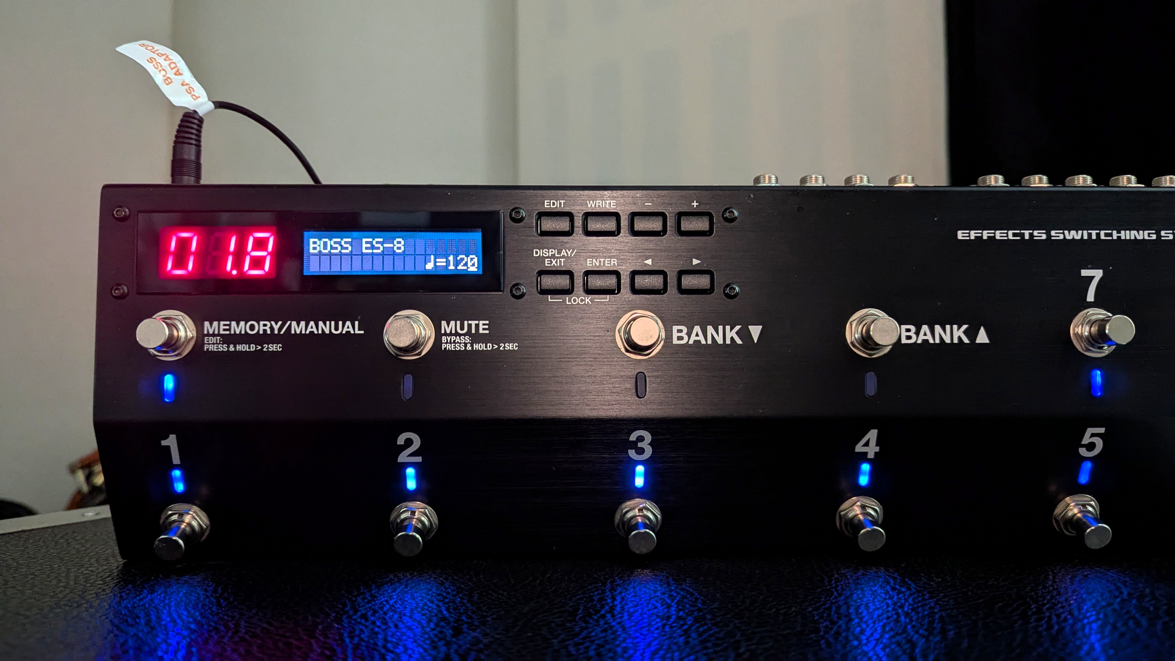 BOSS ES-8 Effects Switching System. État collector. Complet. Comme neuf.