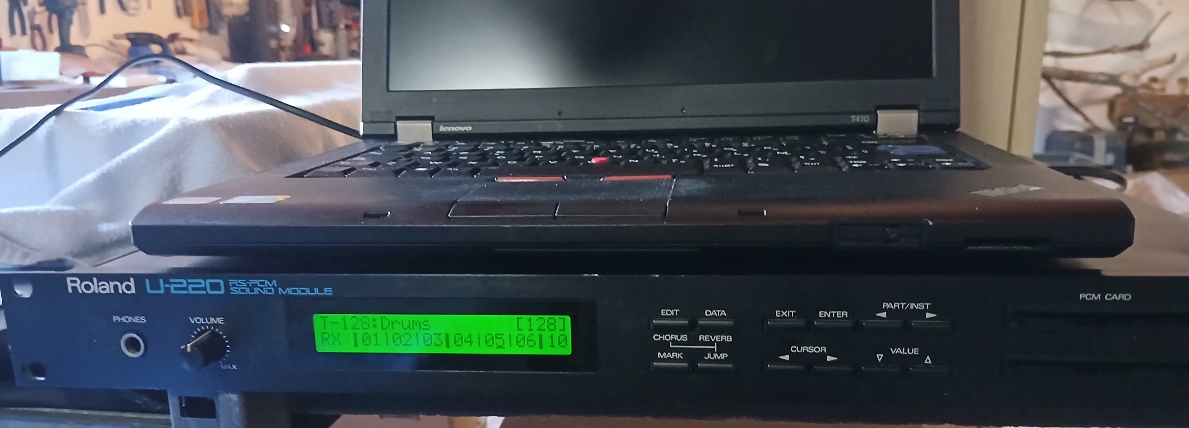 Roland U-220 
