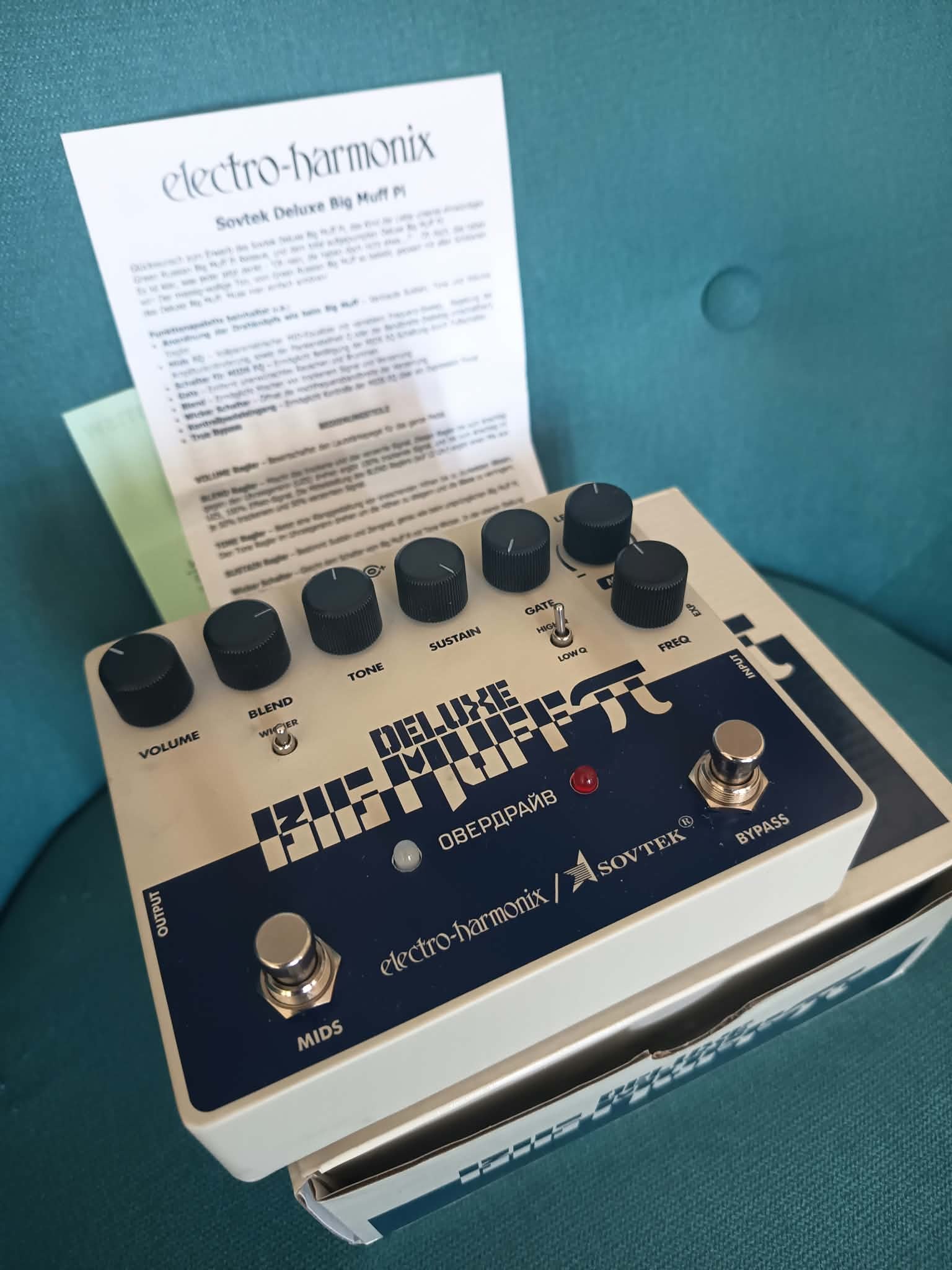 EHX Electro-Harmonix Sovtek Deluxe Big Muff Pi FUZZ 