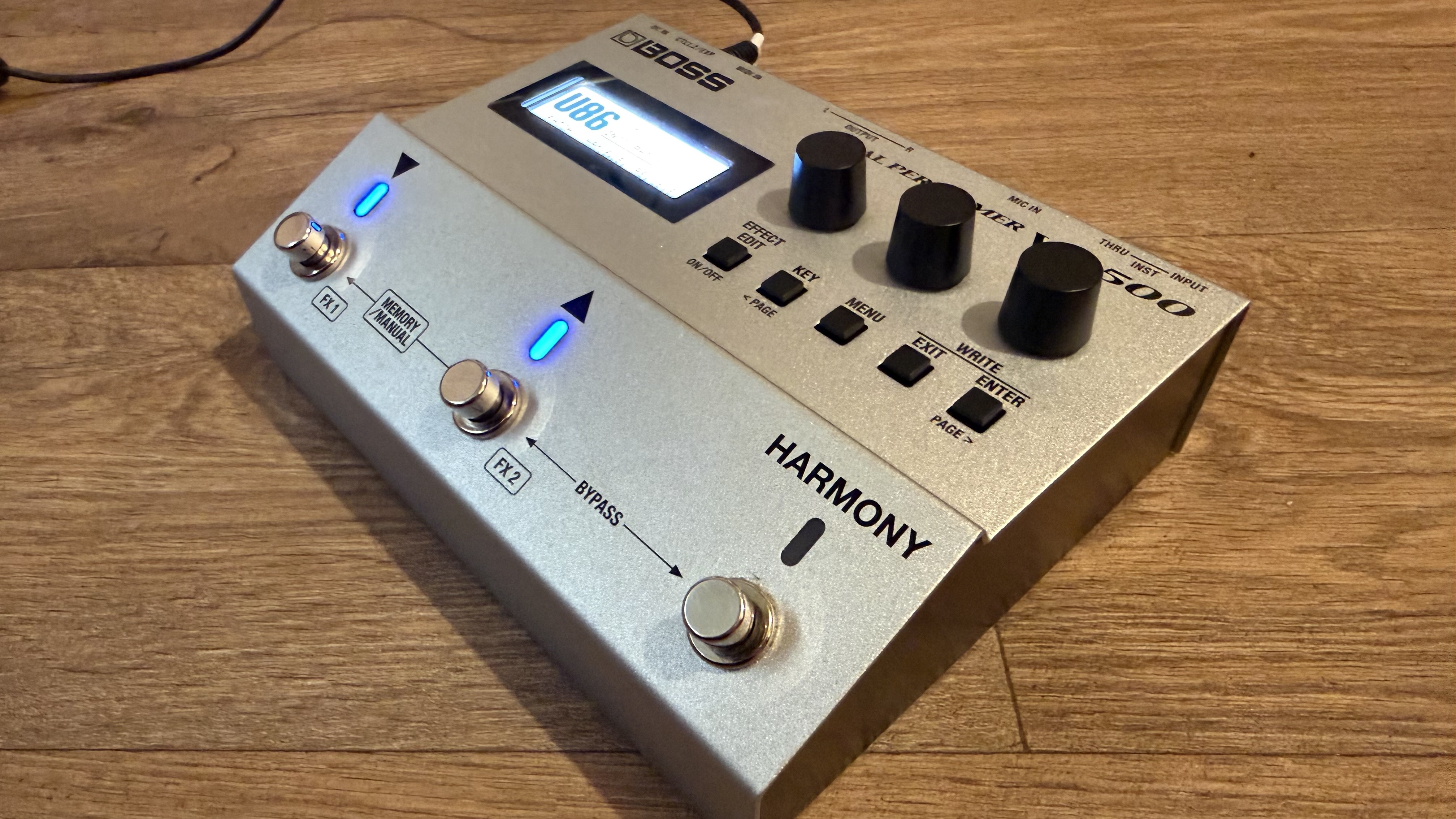 BOSS VE-500 Vocal Performer – État proche du neuf + alimentation et accessoires