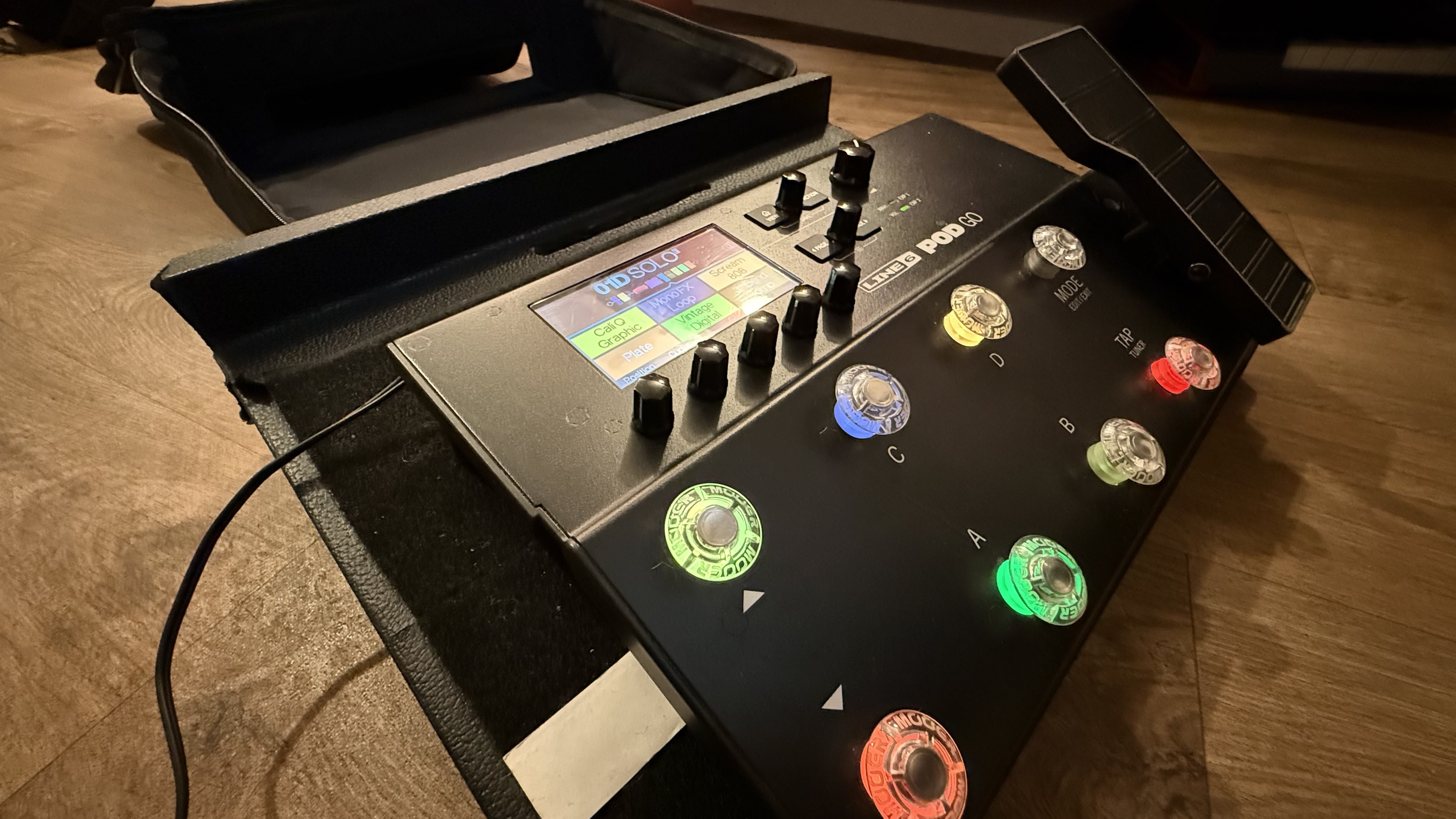 Line 6 POD Go + Pedalboard Gator + Housse + Presets