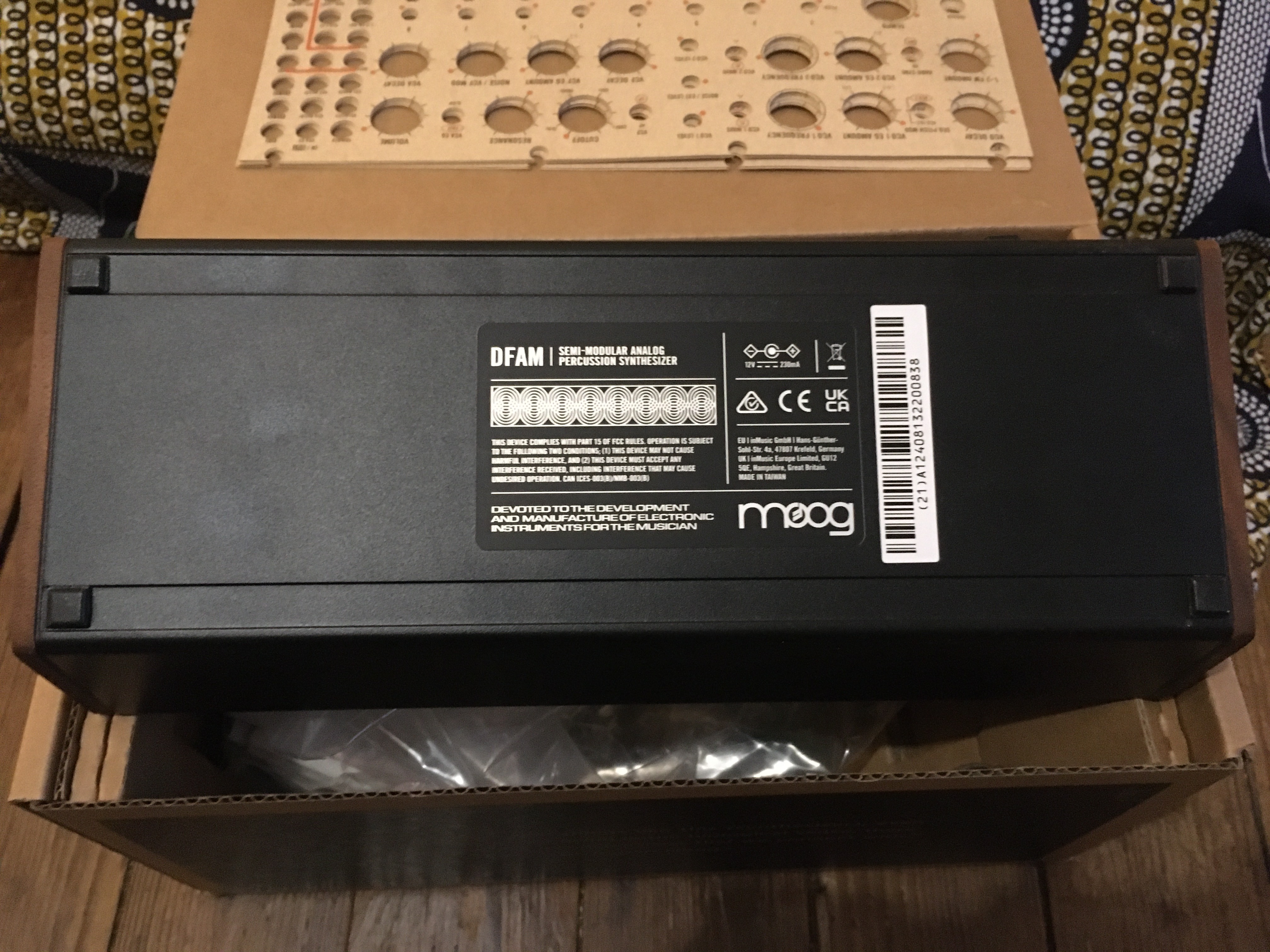 Moog Music DFAM (Drummer From Another Mother) (85106)