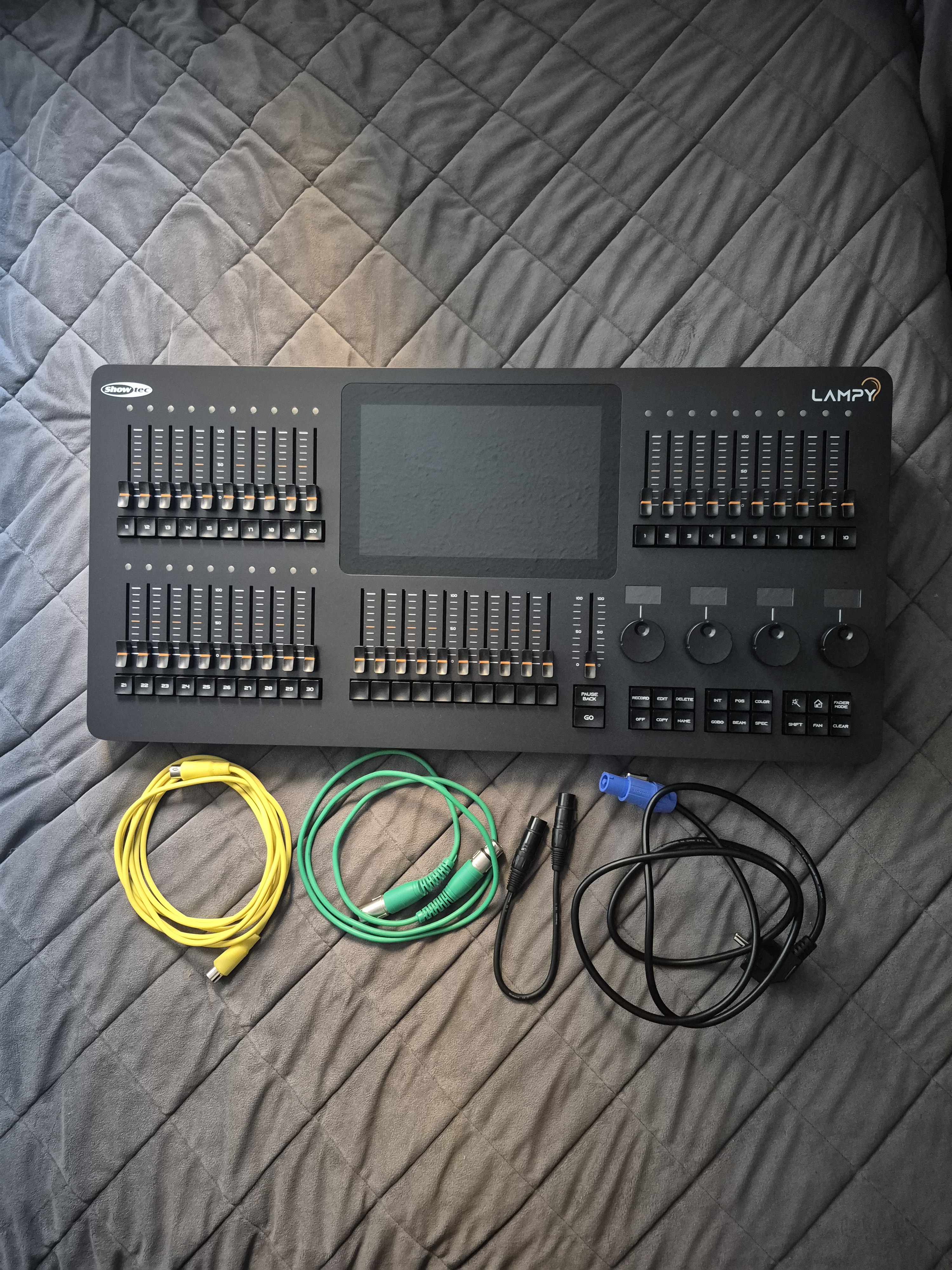 Consoles d'éclairage Showtec