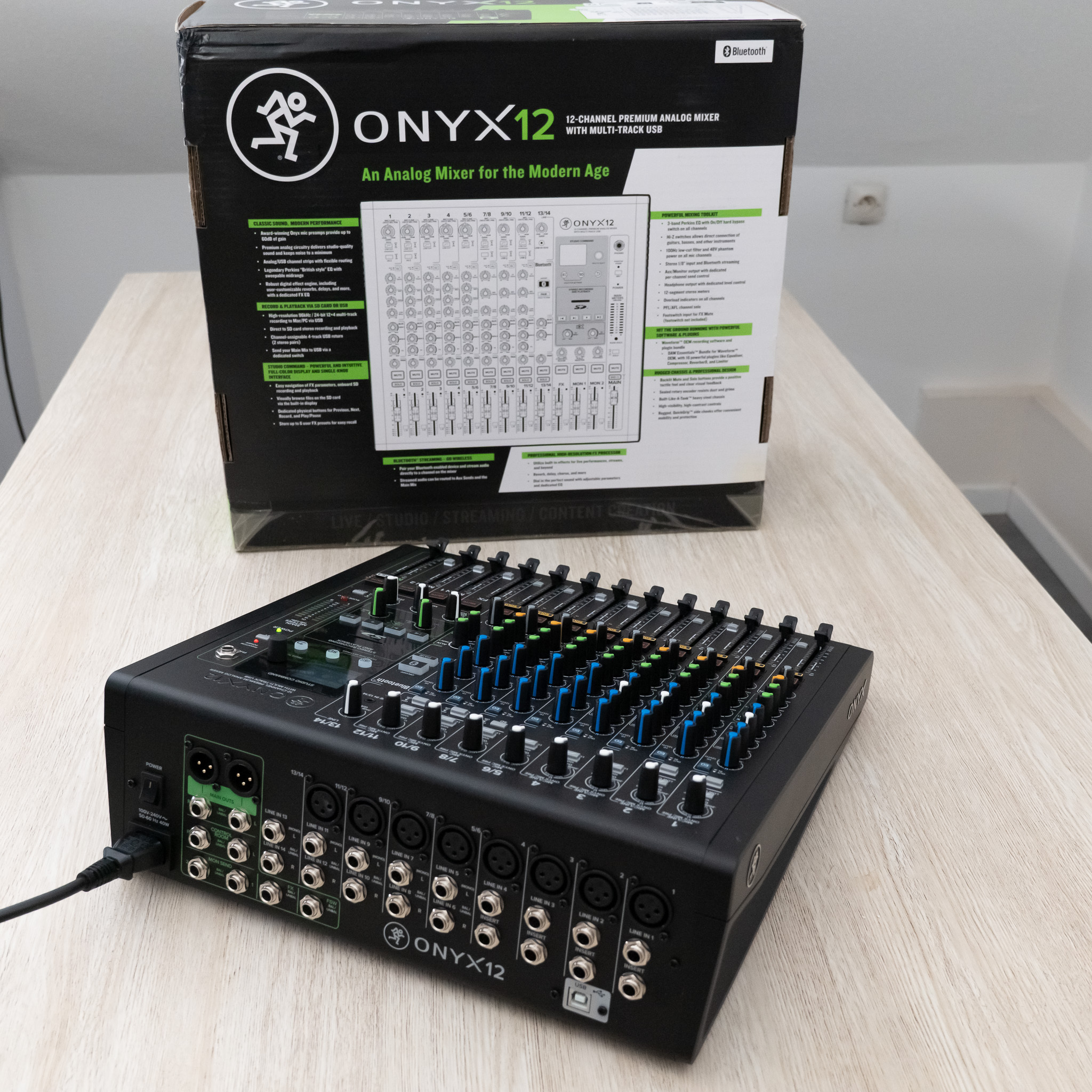 Mackie Onyx 12 2