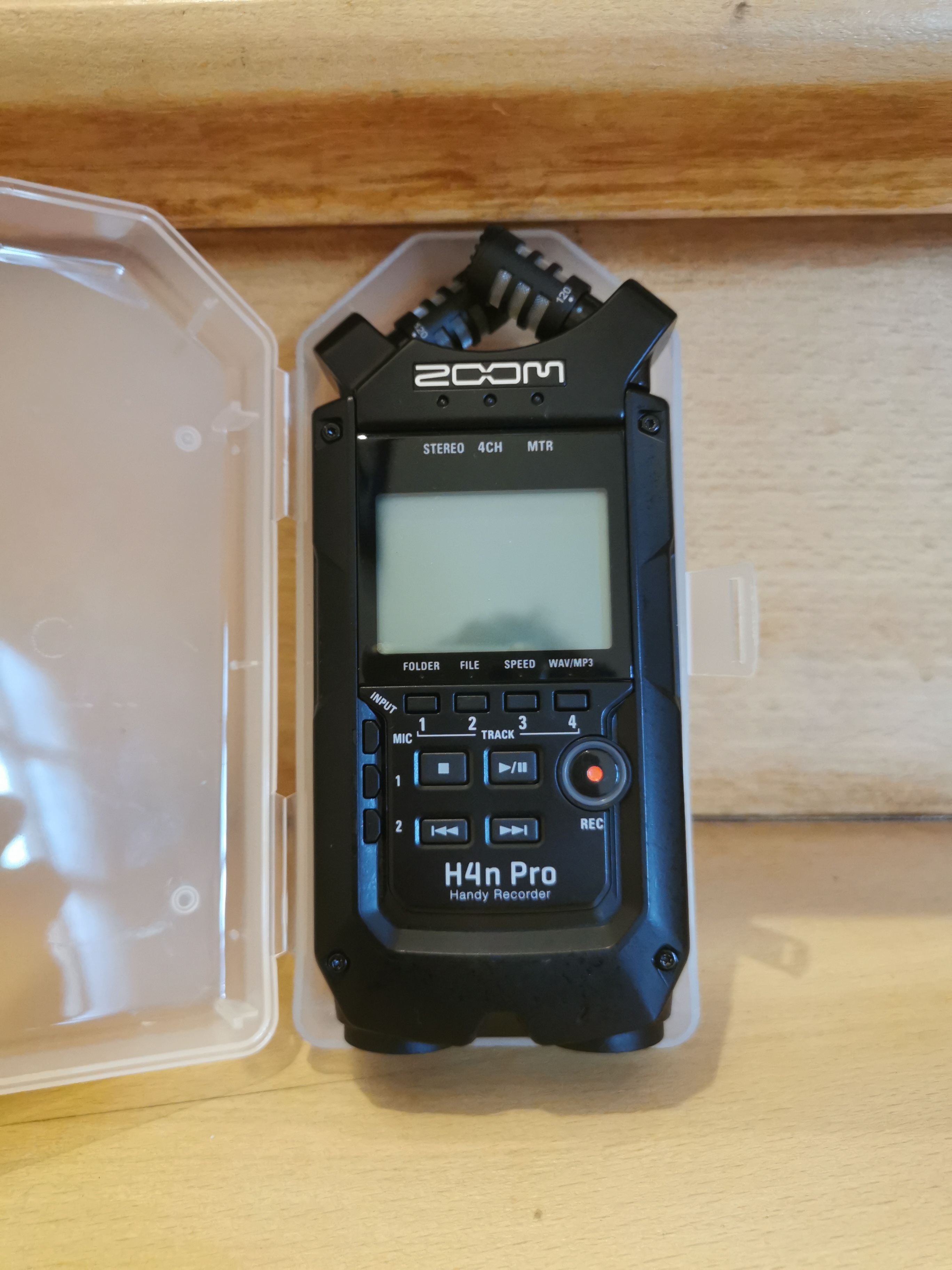 Zoom H4n Pro + bonnette WSU-1
