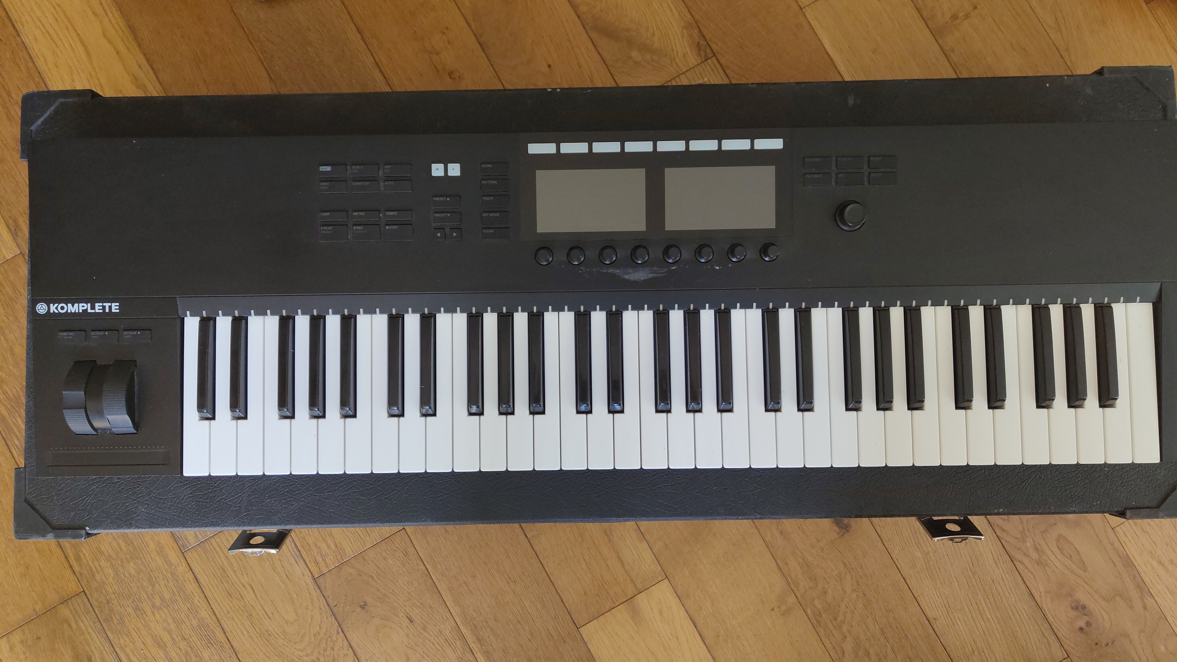 Vends clavier maître NI Komplete Kontrol S61 MK2