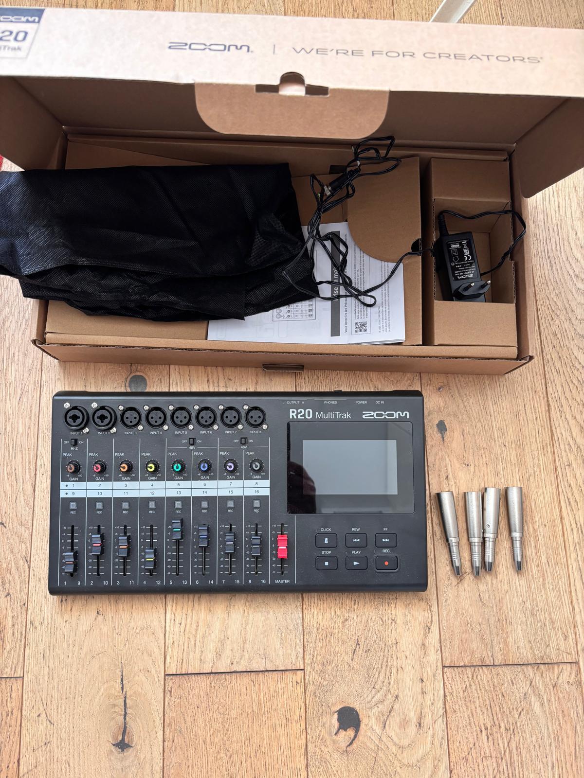 Vend ZOOM R20