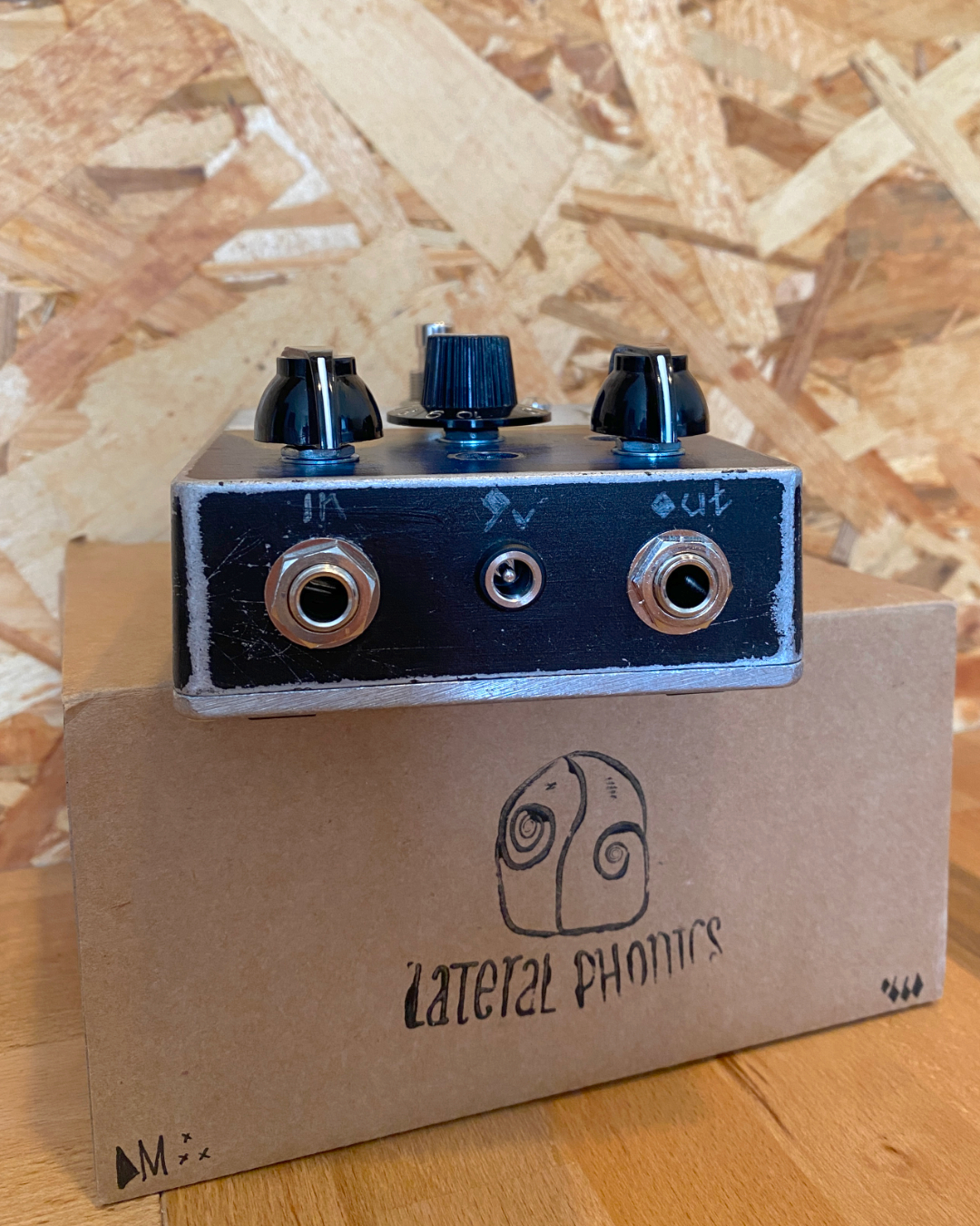 Lateral Phonics Deadman Fuzz (1643)