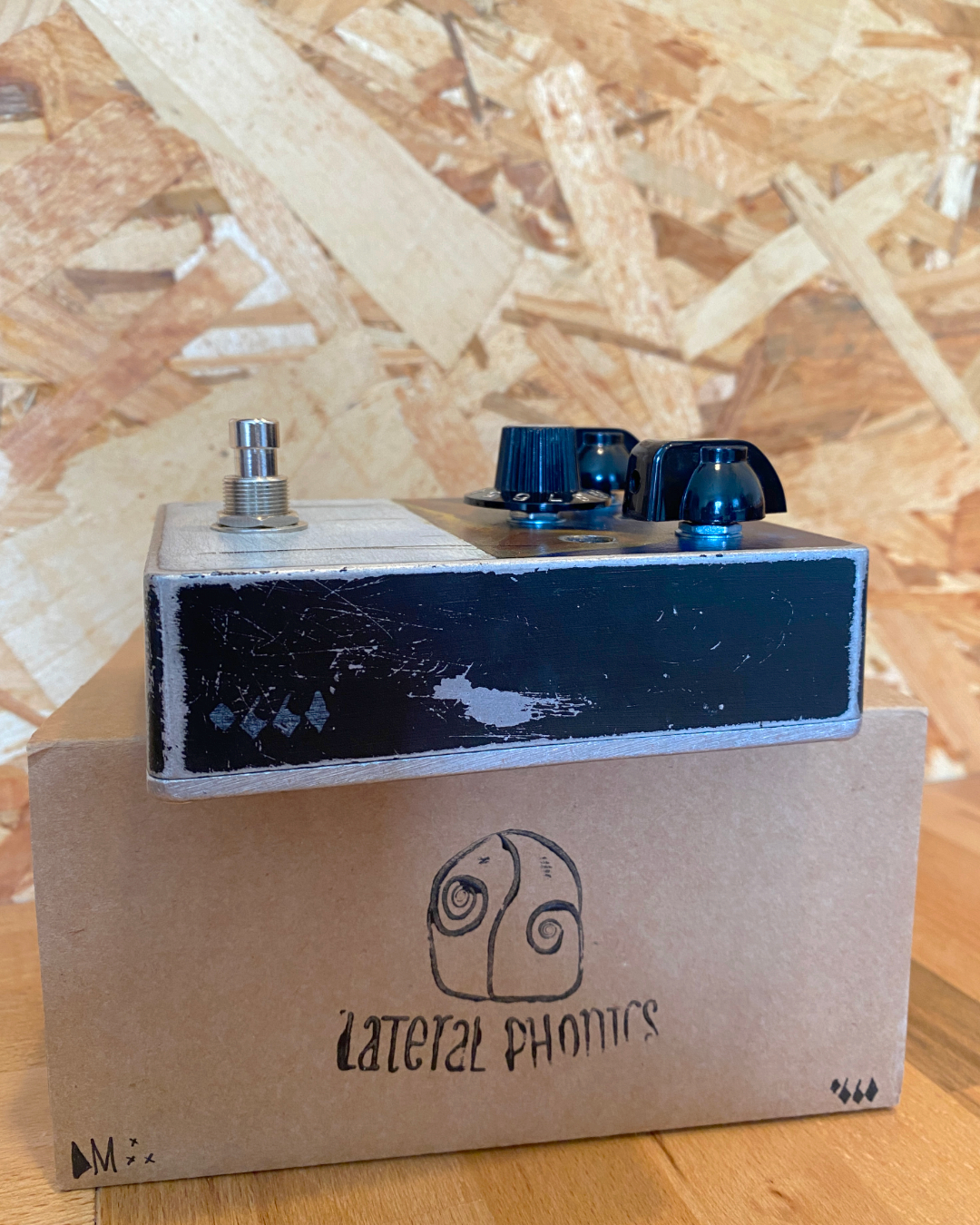 Lateral Phonics Deadman Fuzz (73295)