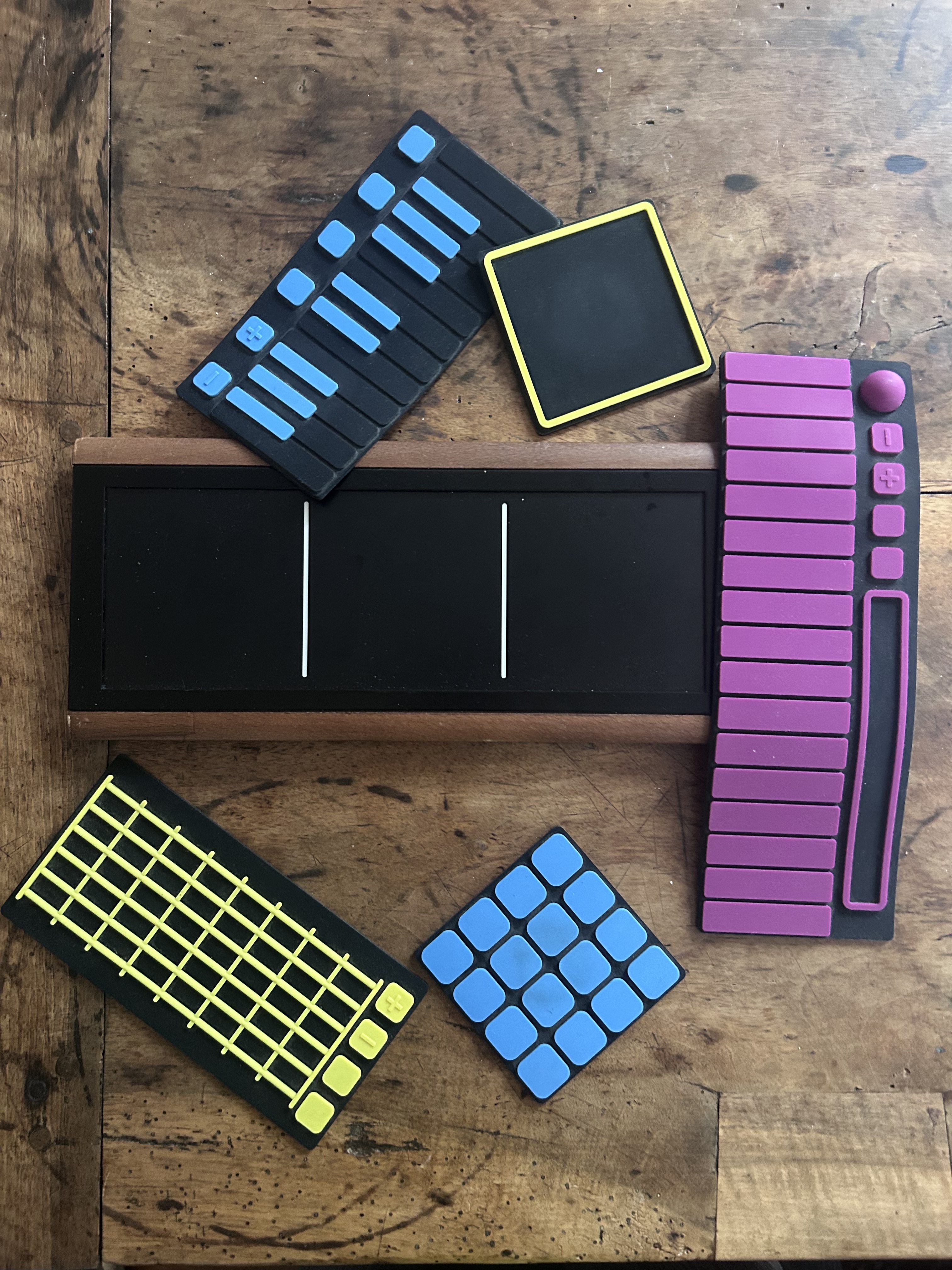 Joué avec 3 pads différents 