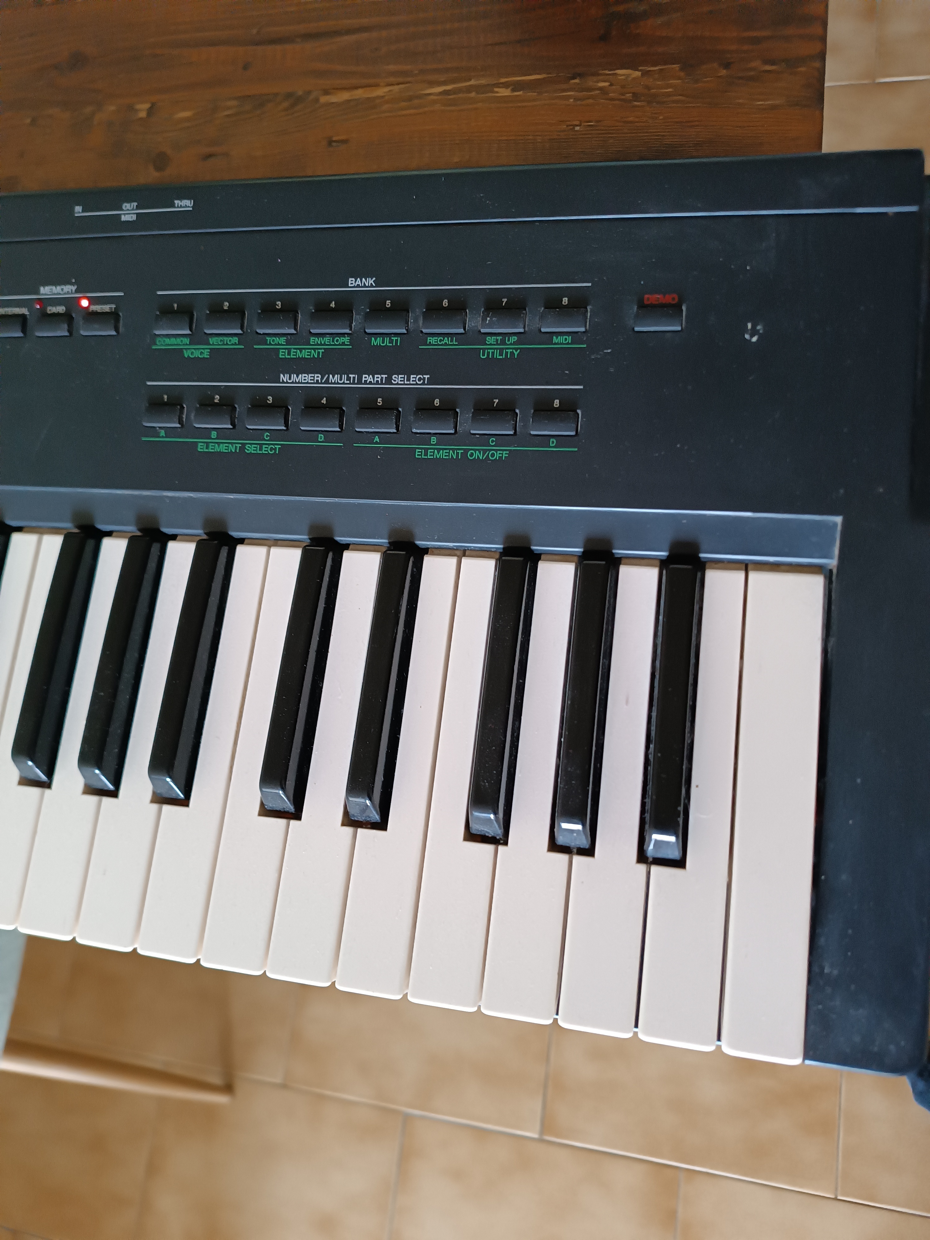 Yamaha SY22 (40276)