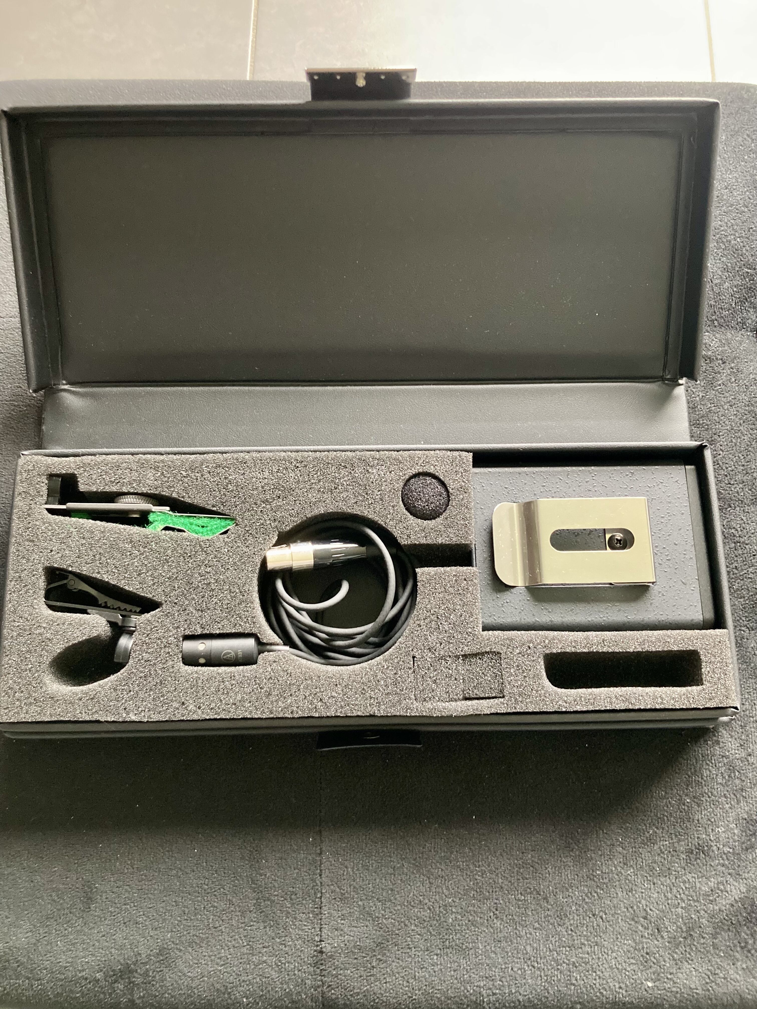 Micro Cravate AUDIO TECHNICA  AT831