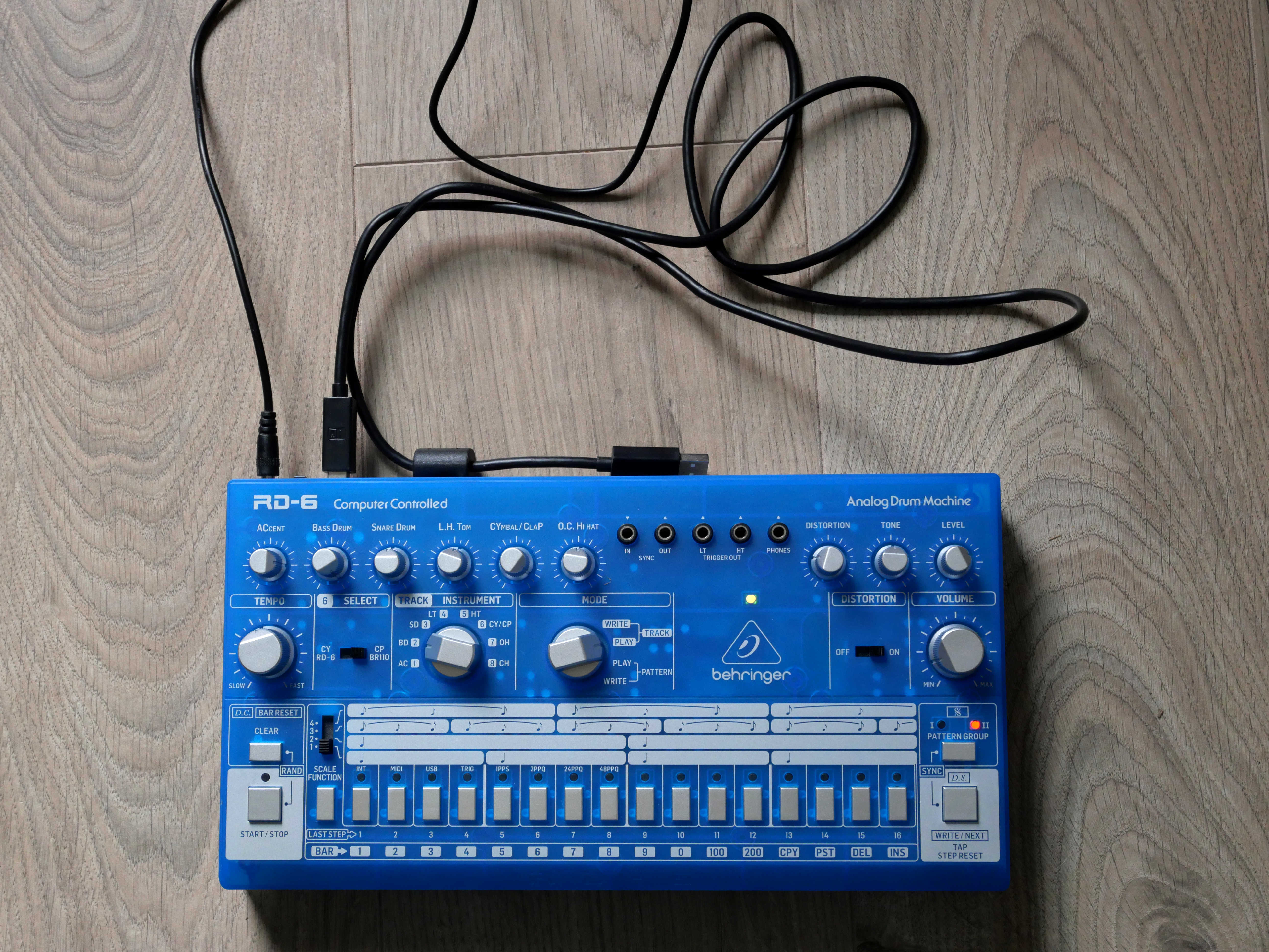 Behringer RD-6