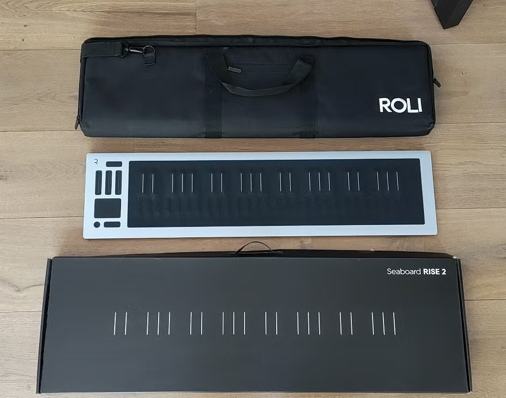 Roli Seaboard Rise 2 avec housse - très peu utilisé - jamais déplacé.