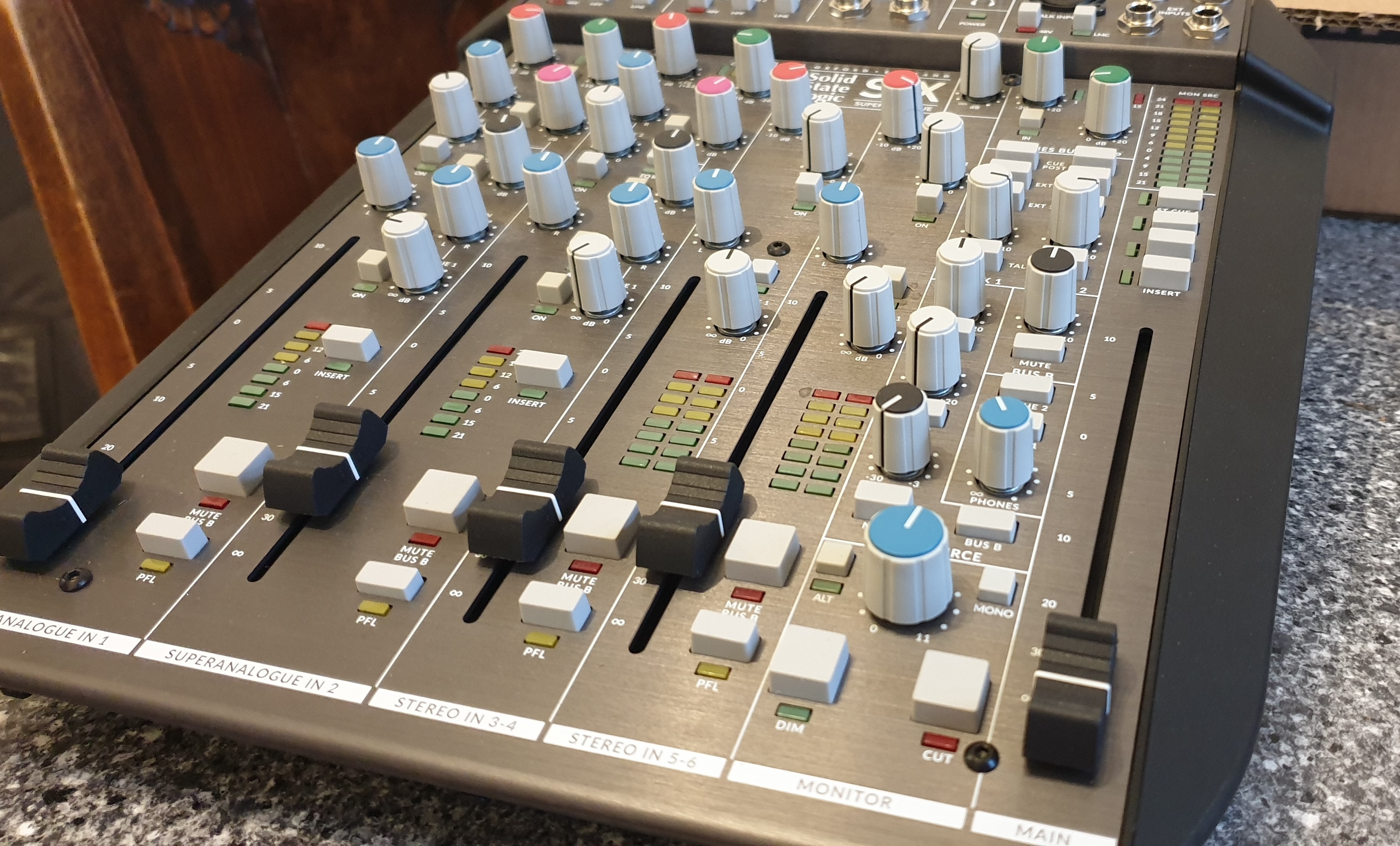 Vends SSL Six console