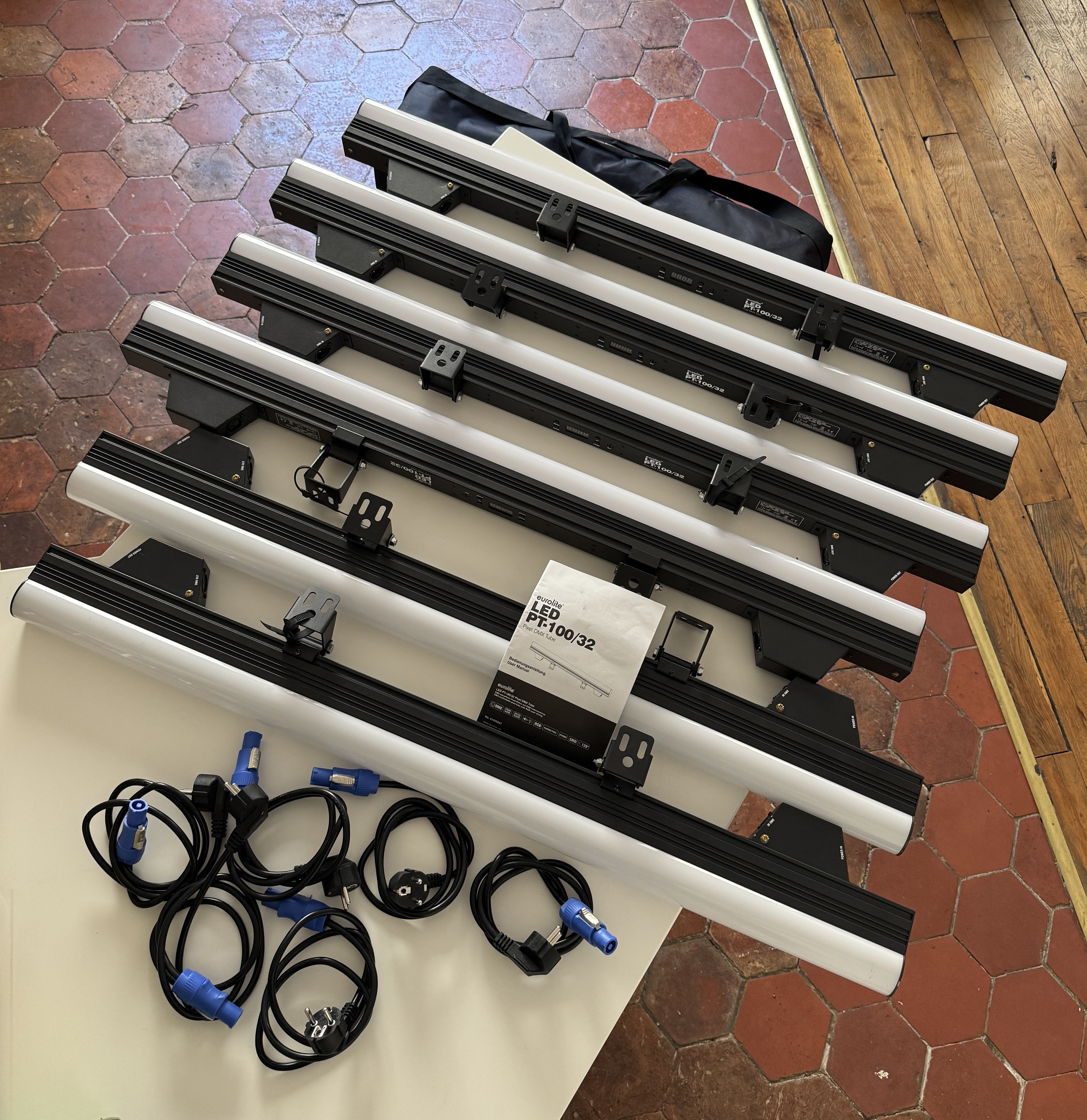6x Eurolite LED PT-100/32 Pixel DMX Tube NEUFS + sac transport