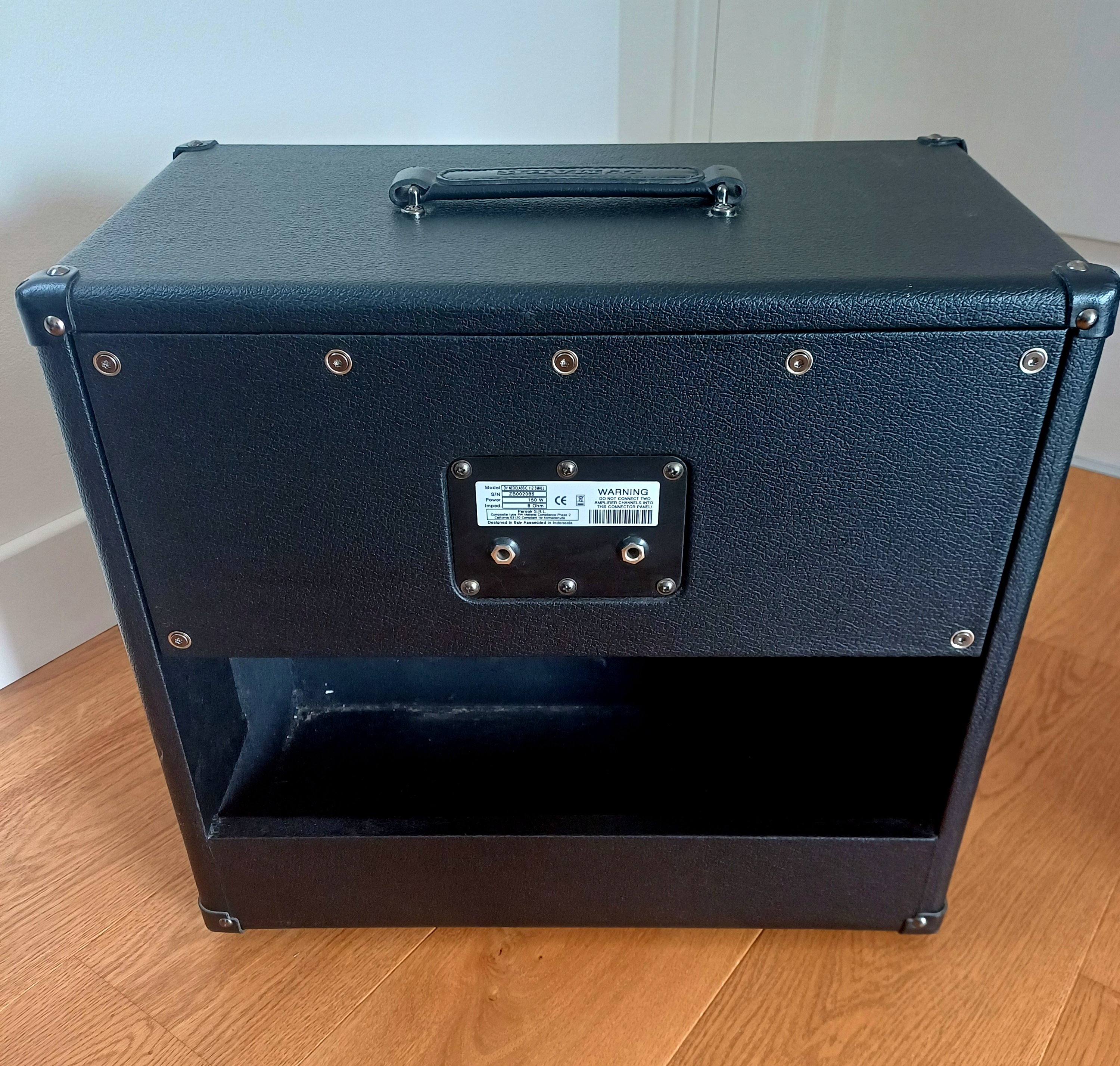 DV MARK Cab Neoclassic 112-2