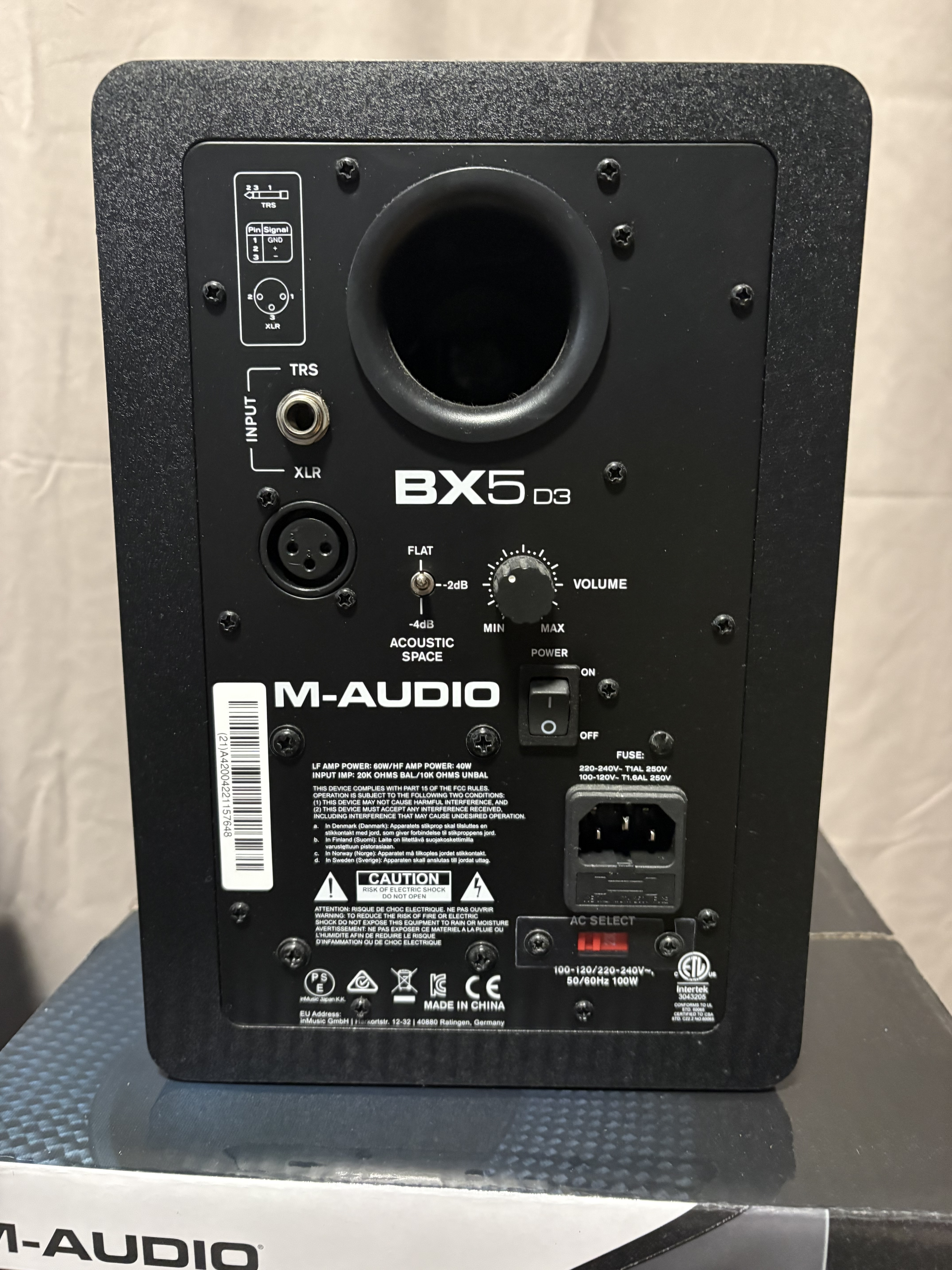 Native Instruments Komplete Kontrol M32 (45998)