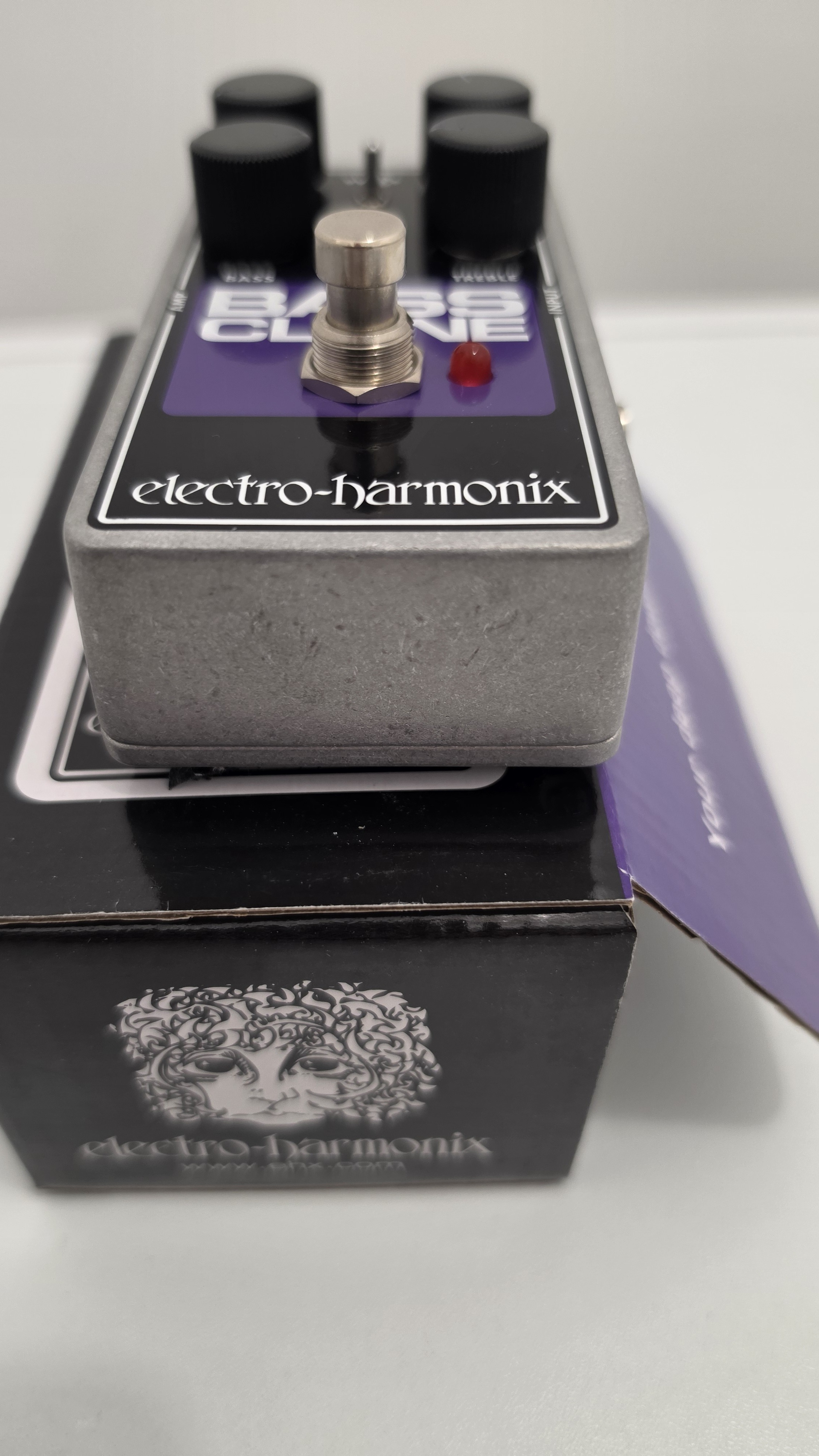 Electro-Harmonix Bass Clone (87850)