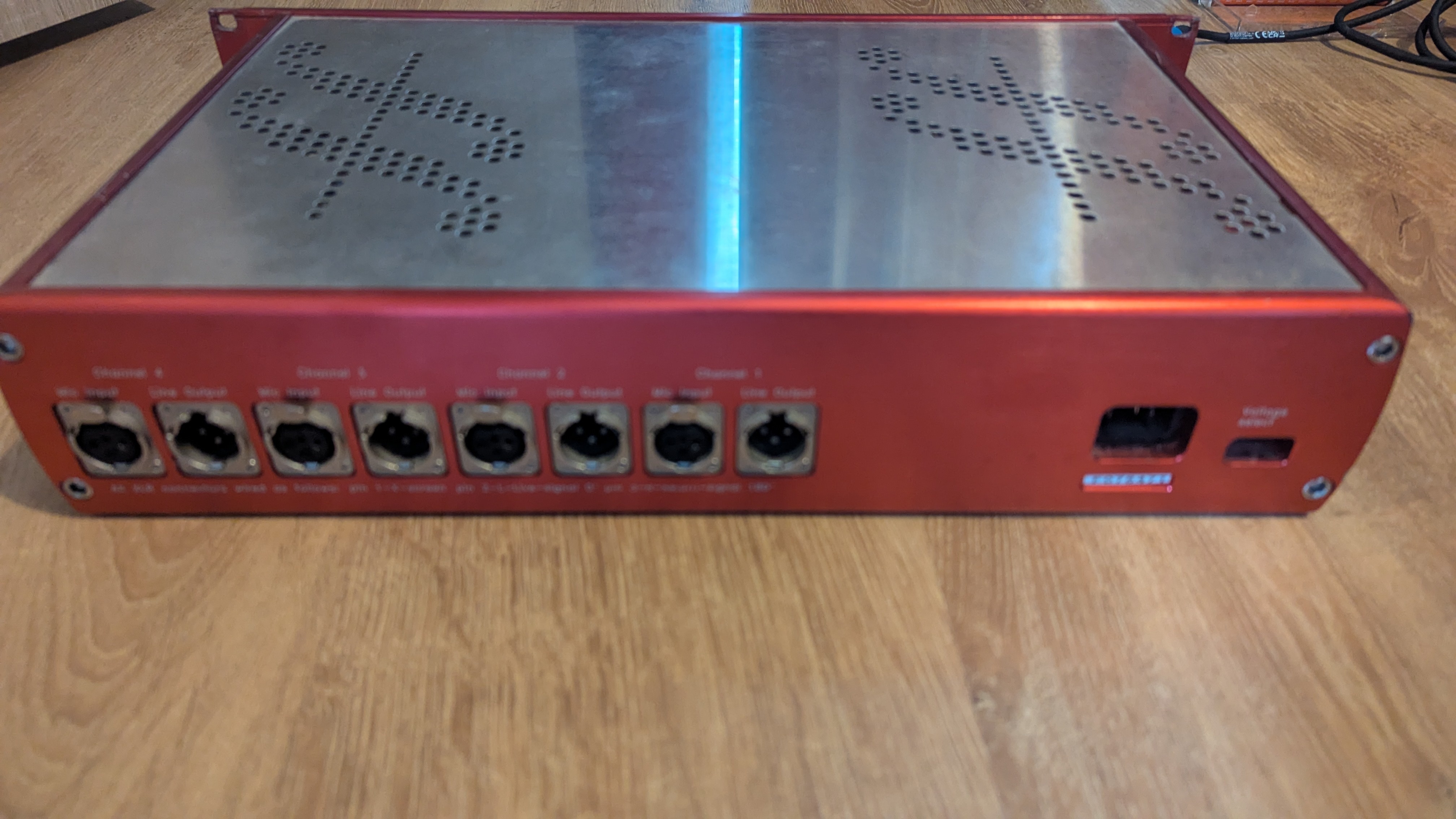 PXL 20261010 135400655