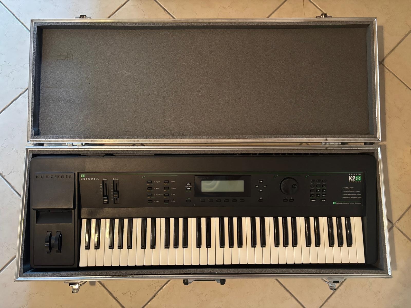 Kurzweil K2000 (7964)