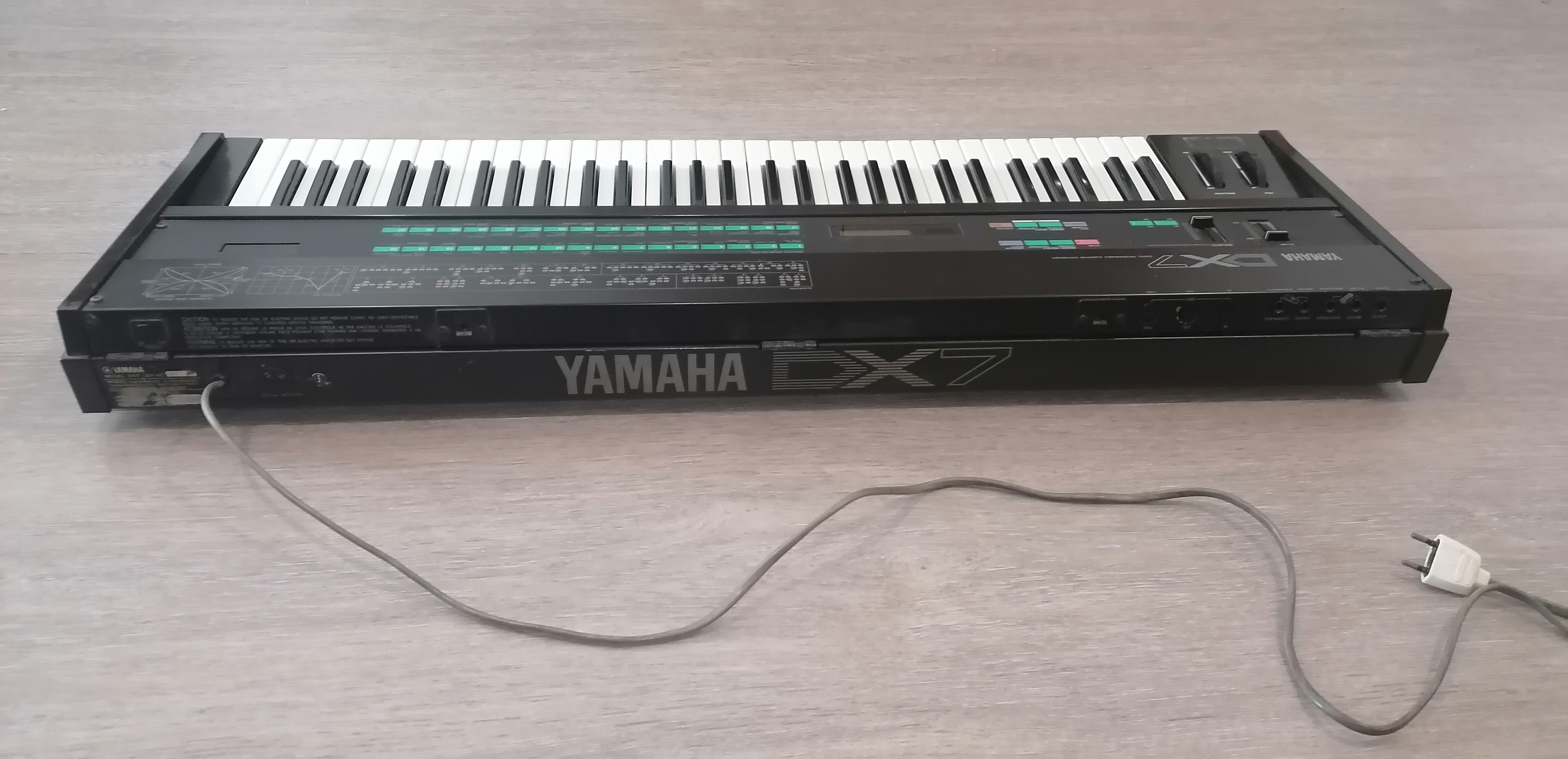 Yamaha DX7 (96733)