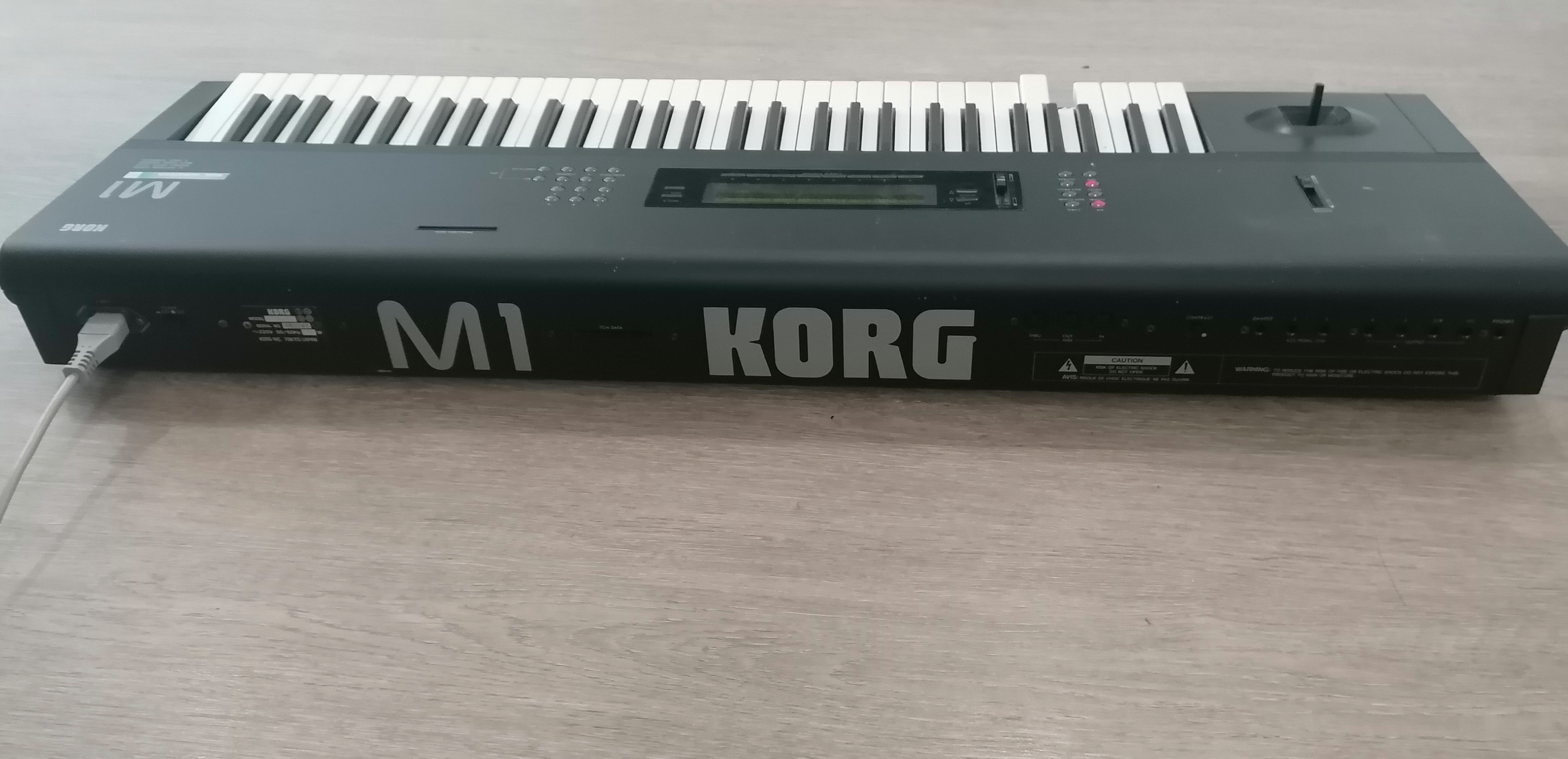 Korg M1 (23775)