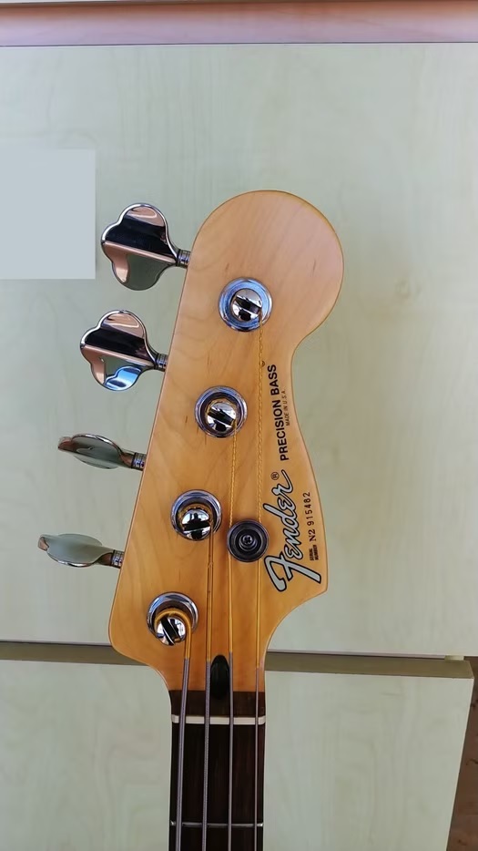 fender-precision-plus-2