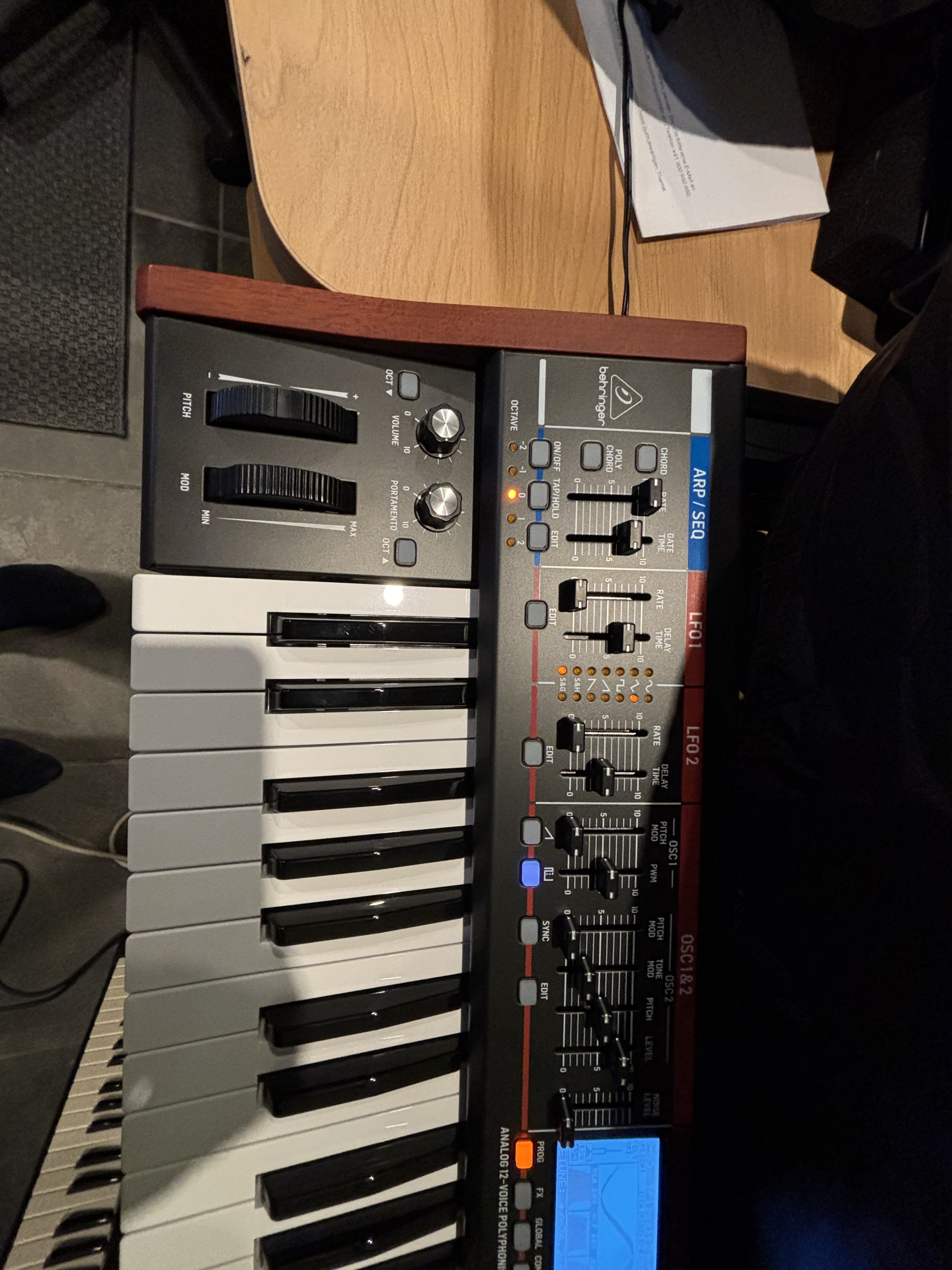 Behringer Deepmind 12X (29902)