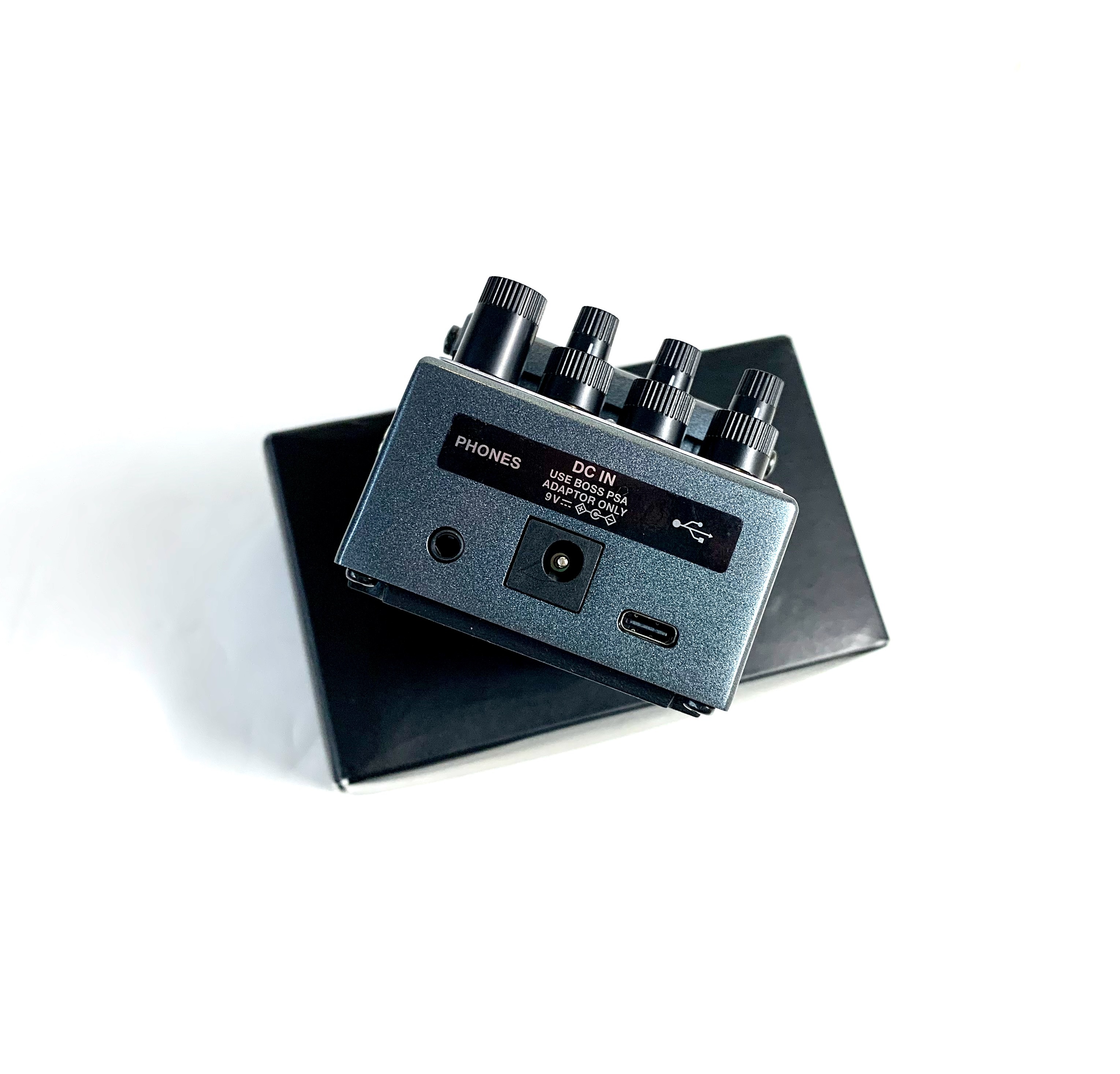 Boss IR-2 Amp and Cabinet Pedal (93792)