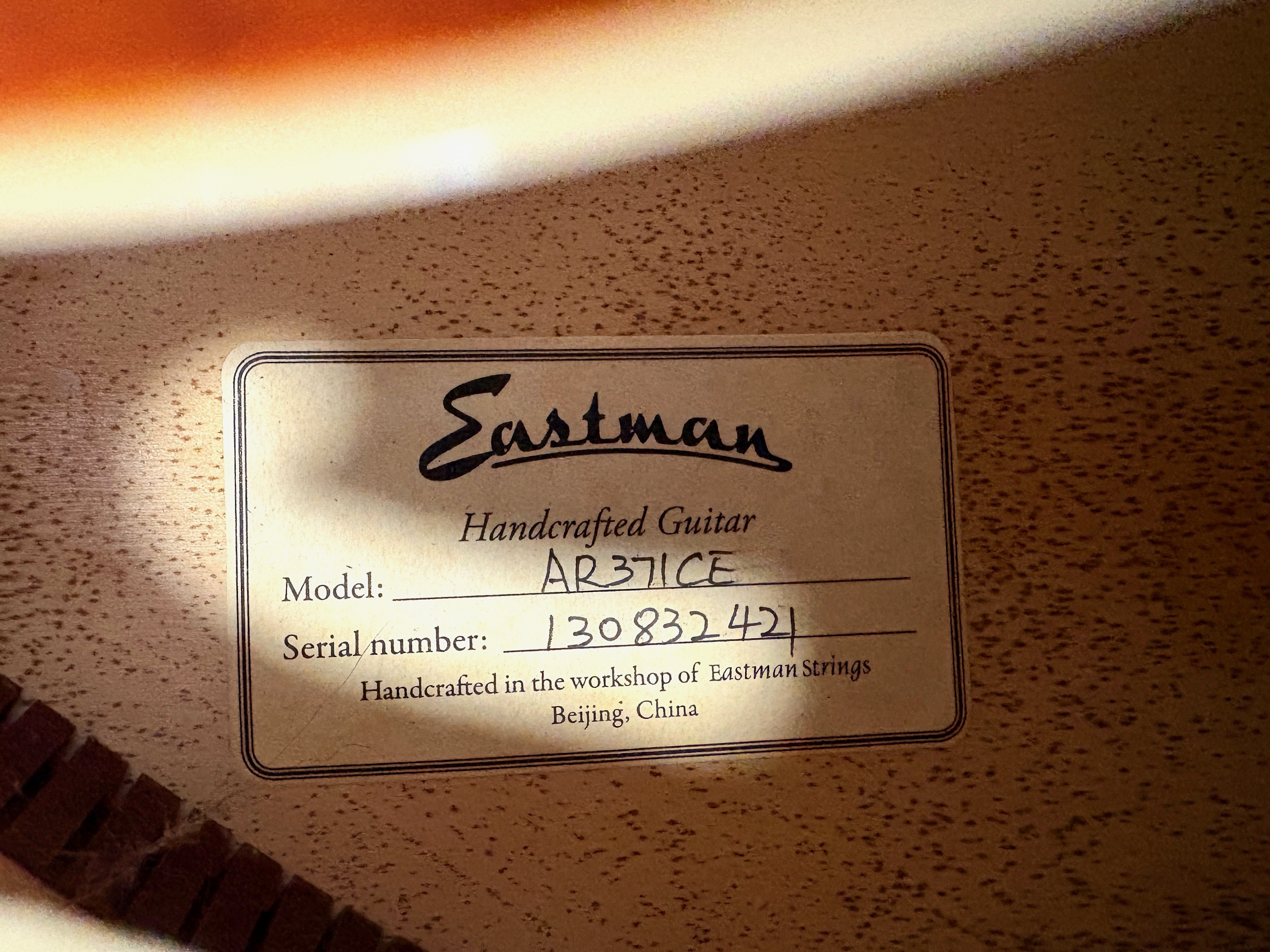 Eastman AR371CE (44217)