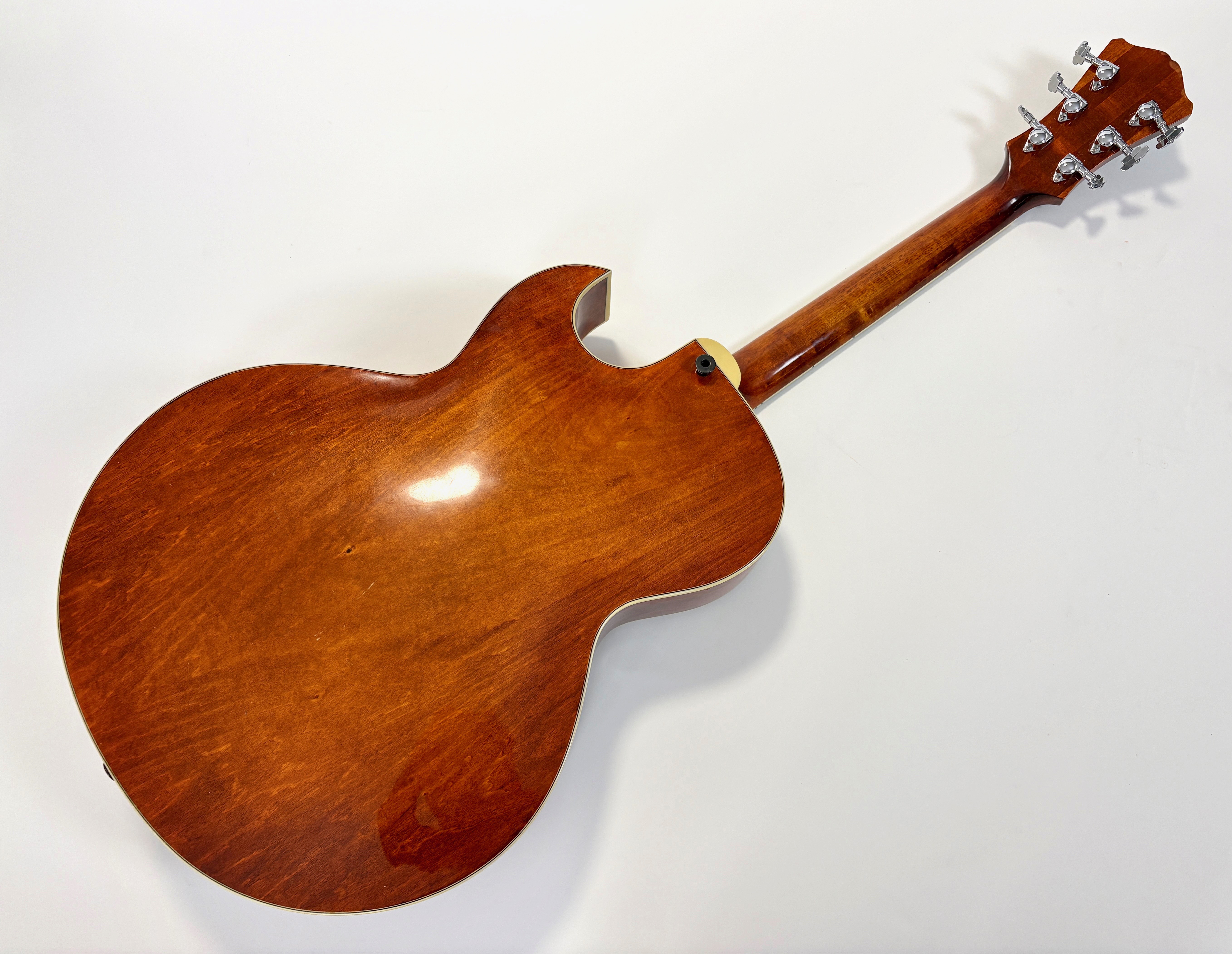 Eastman AR371CE (39149)