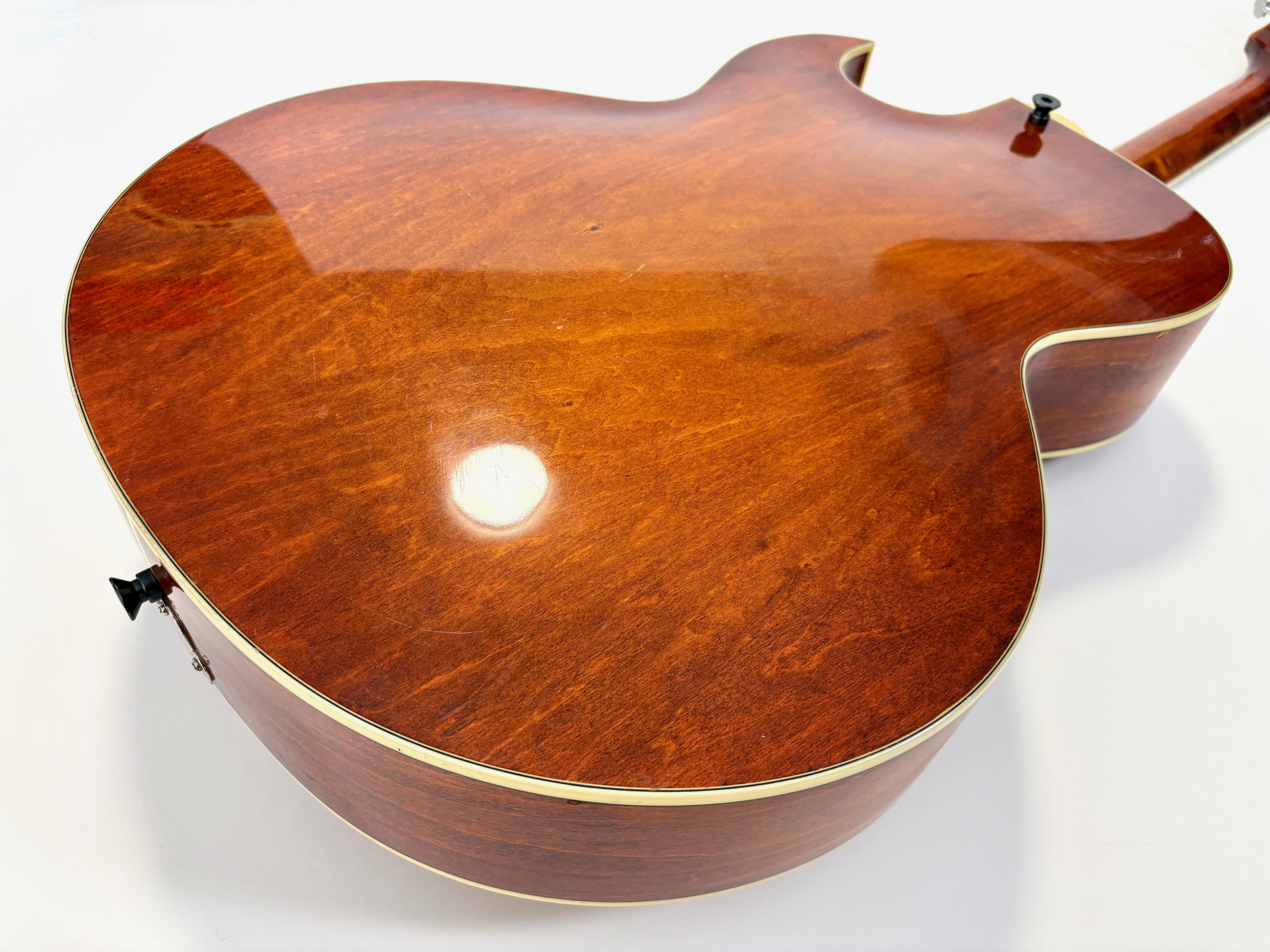 Eastman AR371CE (75612)