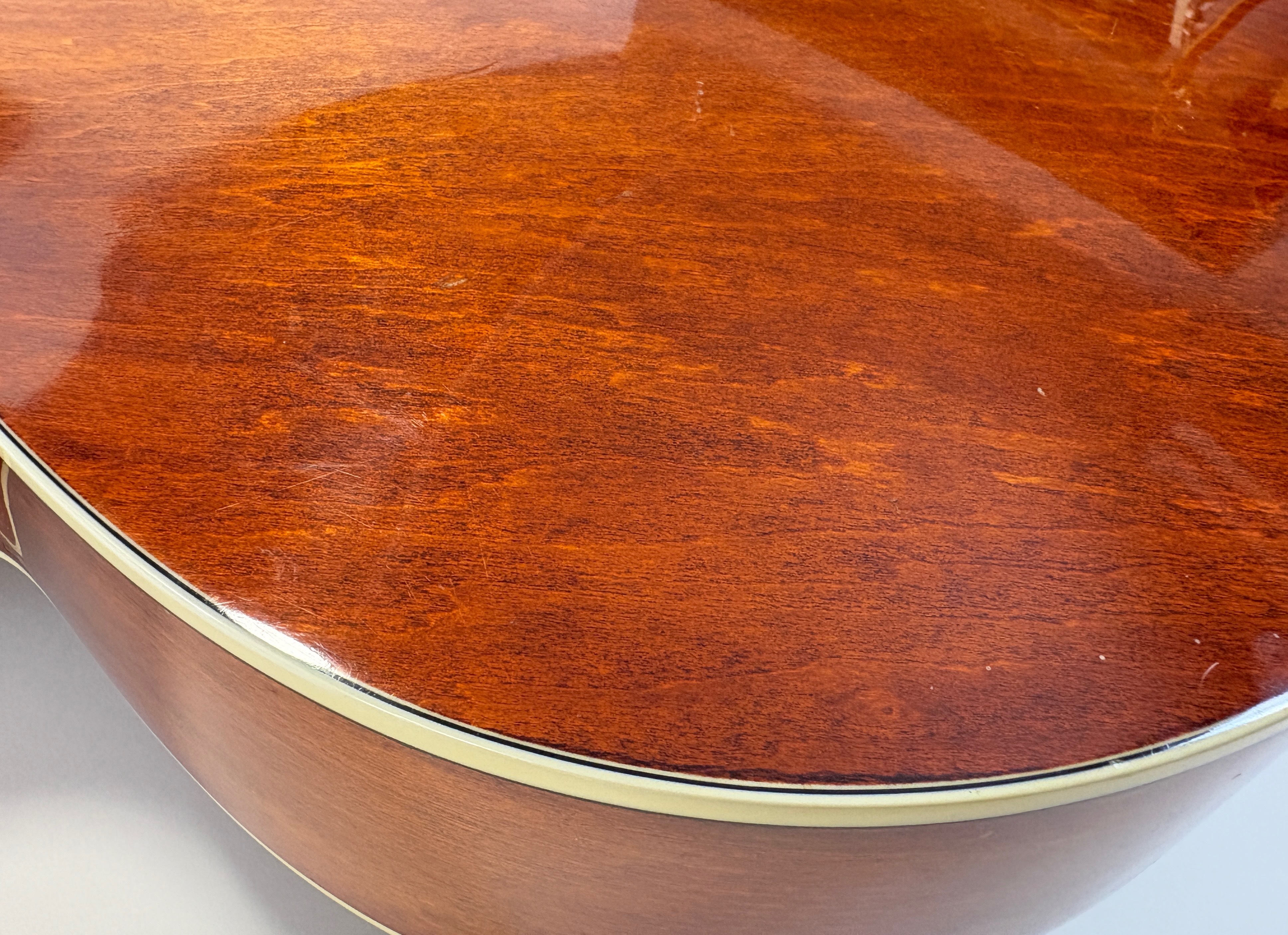 Eastman AR371CE (39928)