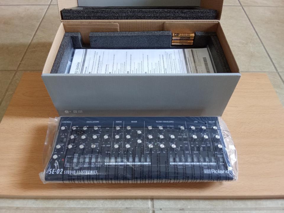 roland-se-02-6637320