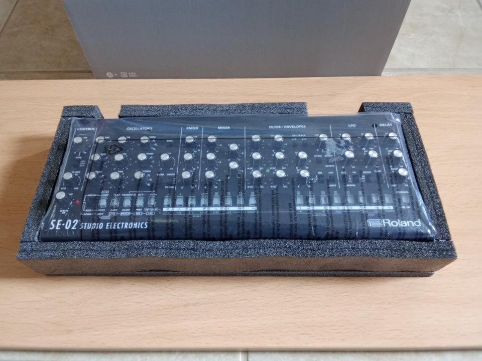 roland-se-02-6637323
