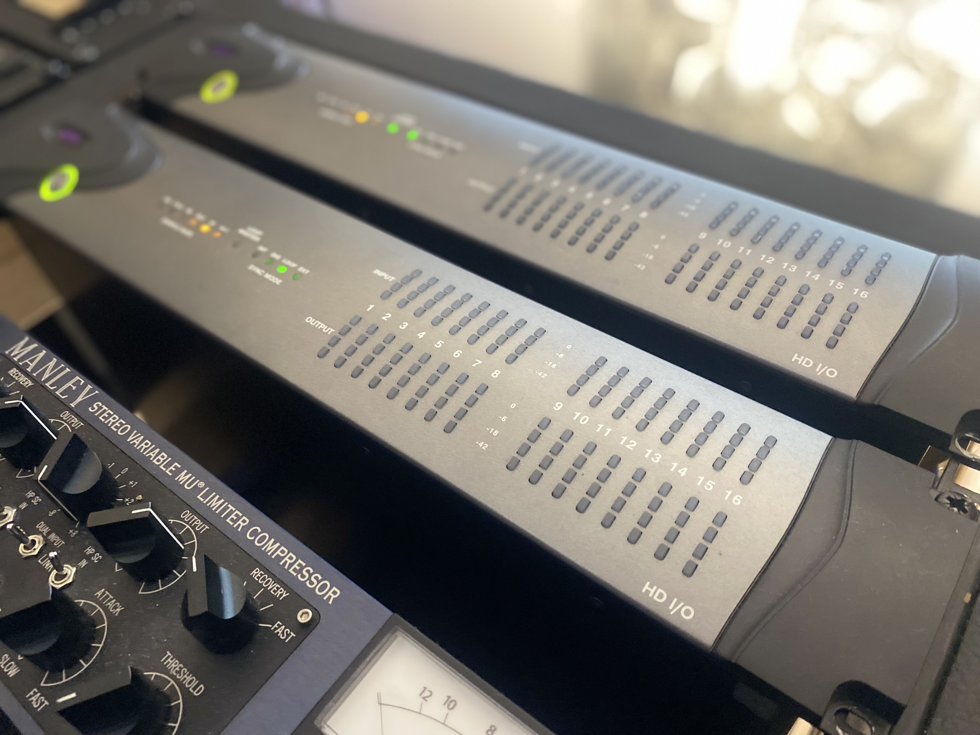 Avid HD I/O 16X16 Analog (78925)